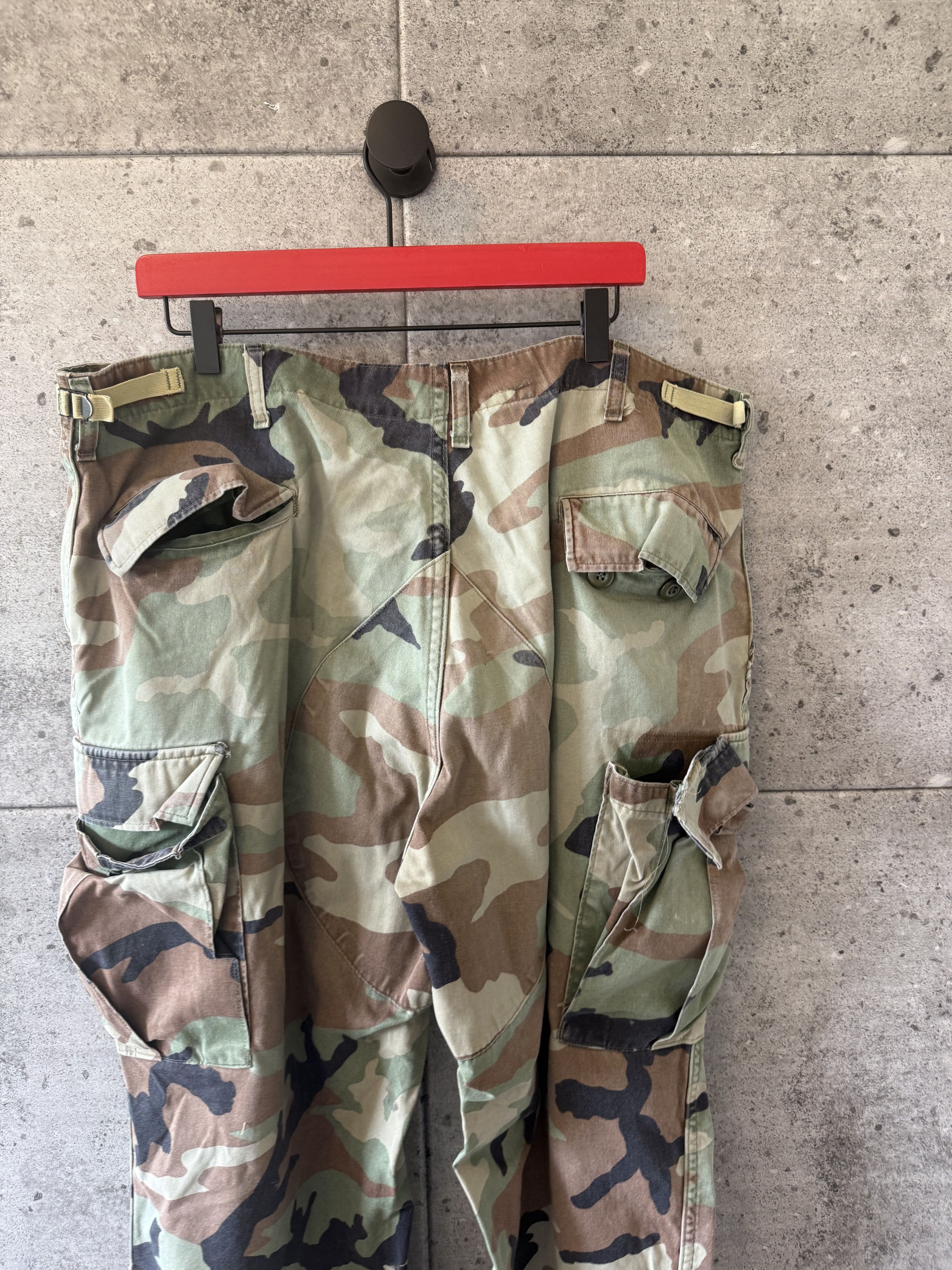 Vintage Vintage army camouflage baggy cargo pants Size US 40 / EU 56 - 8 Thumbnail
