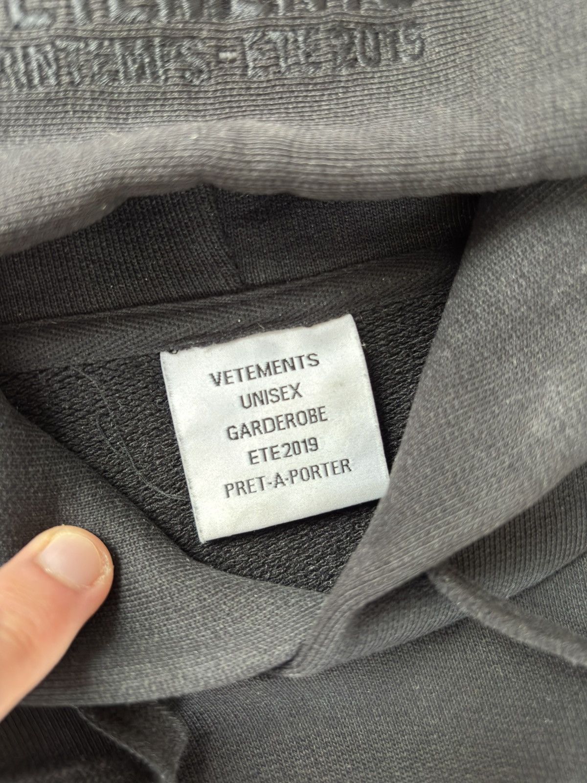 Vetements Vetements Target Hoodie Size US S / EU 44-46 / 1 - 4 Thumbnail