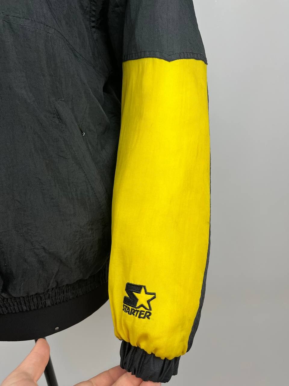 NHL Vintage Starter NHL Pittsburgh Penguins Center Ice Anorak Size US L / EU 52-54 / 3 - 14 Thumbnail