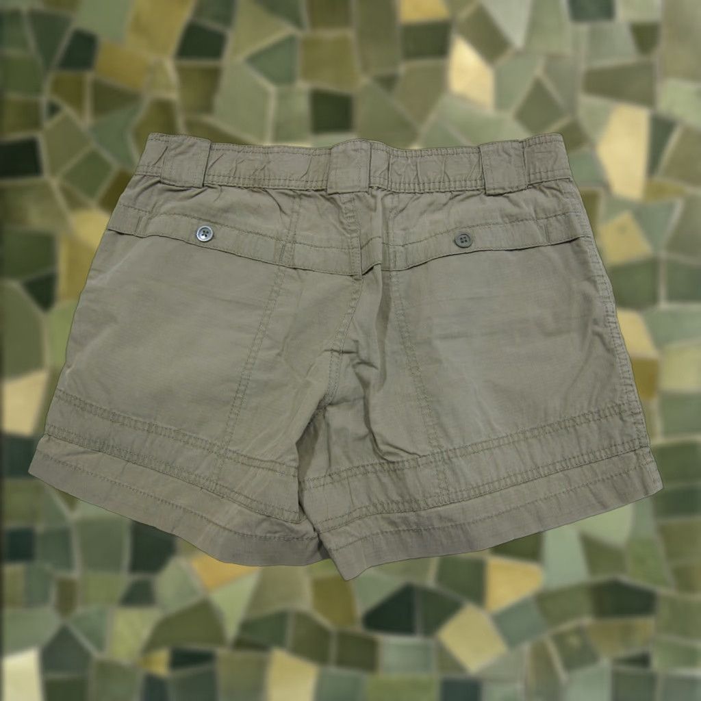 Gap Gap Shorts Women Size 8 Brown Cotton Casual Hike Travel Outdoor Cargo Pocket Womens Size 24" / US 00 / IT 34 - 1 Thumbnail