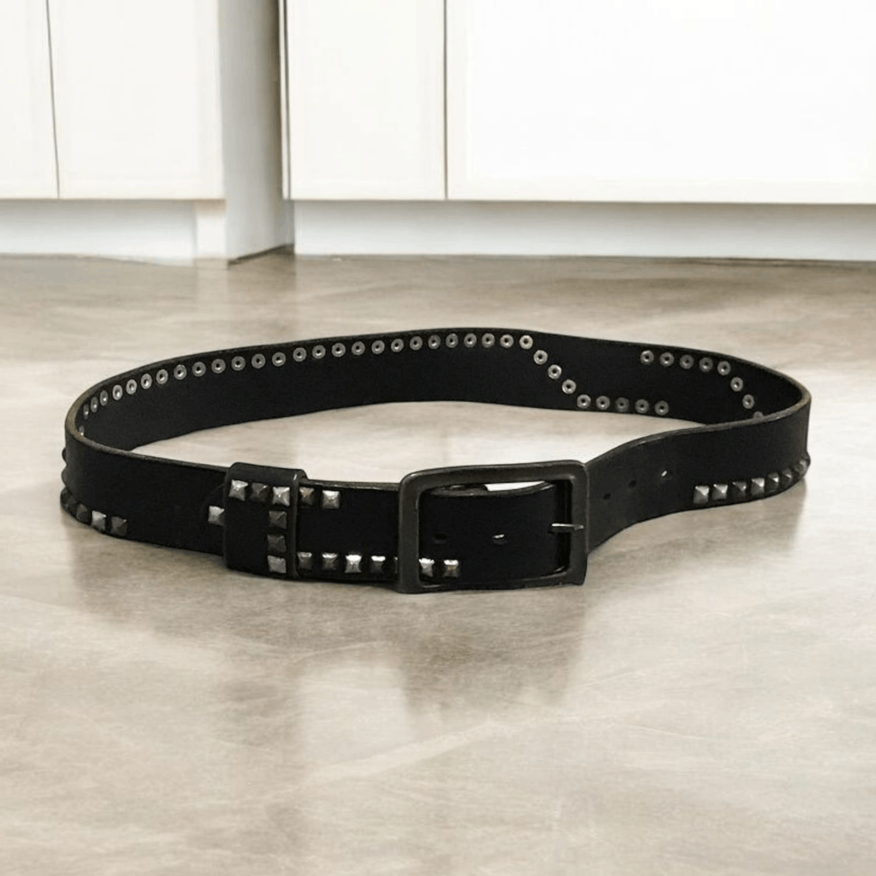 Other Vintage Lee Studded Leather Belts Size ONE SIZE - 1 Thumbnail