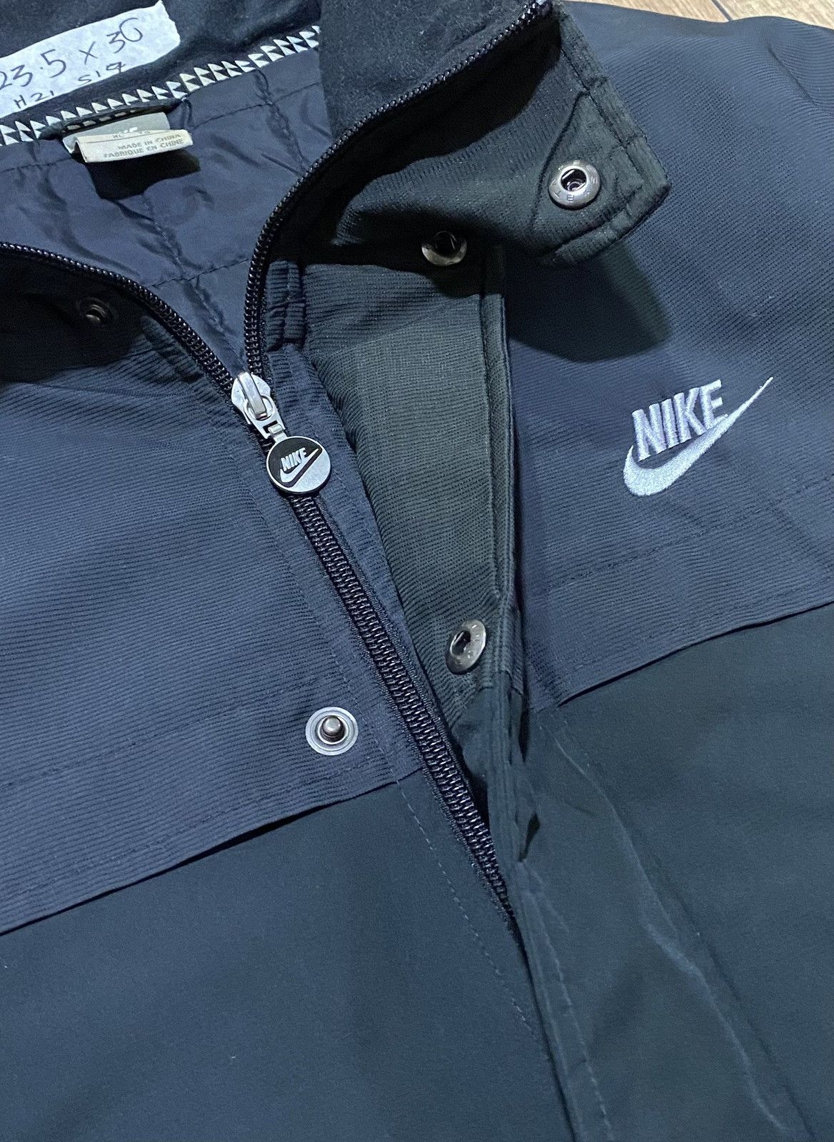 Nike Vintage Nike Insulated Jacket Size US XL / EU 56 / 4 - 7 Thumbnail