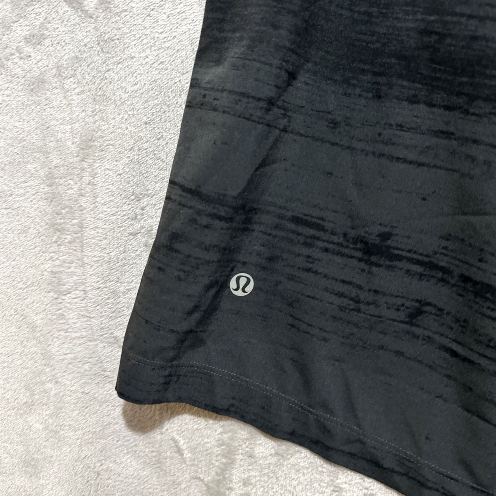 Lululemon Lululemon T.H.E. Linerless Short 10” 2XL Gray/Blue Stripped Drawstring Athletic Shorts Men Regular Size 2XL Summer Moisture Wicking Space Dye Size US 39 - 5 Thumbnail