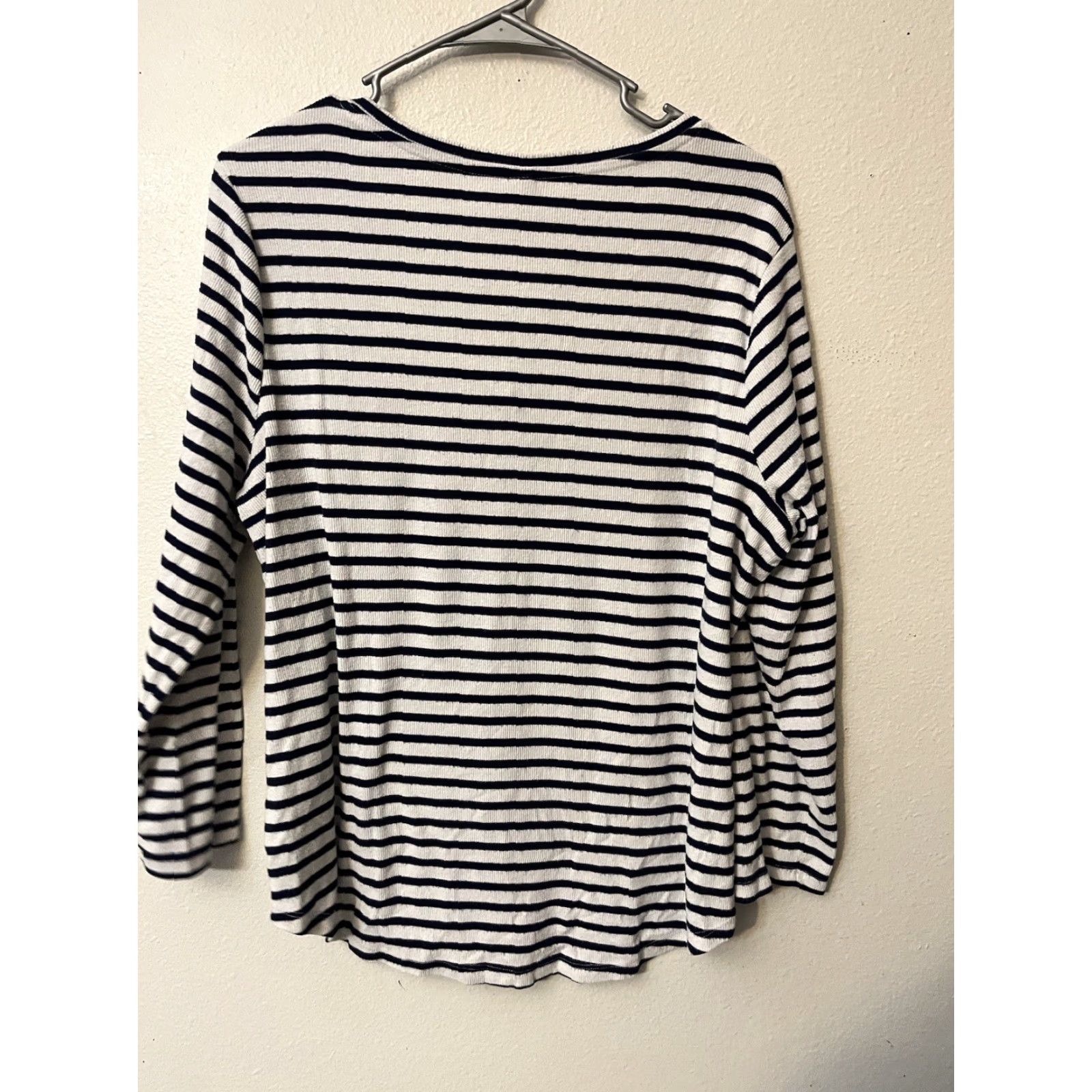 Old Navy Old Navy Henley Long Sleeve 2XL 100% Cotton White Blue Striped Women Shirt Size XXL / US 16-18 / IT 52-54 - 2 Thumbnail