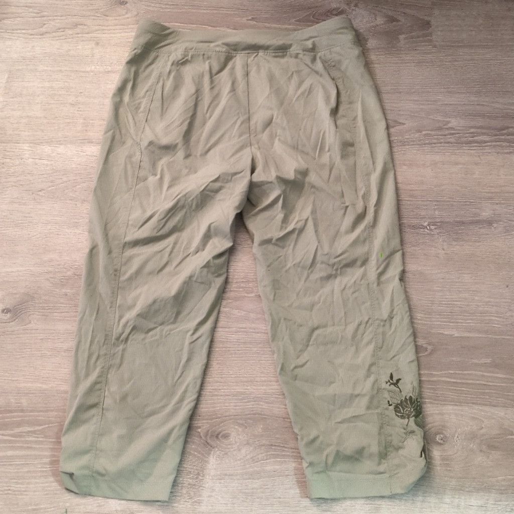 Chicos Zenergy By Chico's Neema Embroidered Crop Golf Pants Size .5 Size 32" / US 10 / IT 46 - 6 Thumbnail