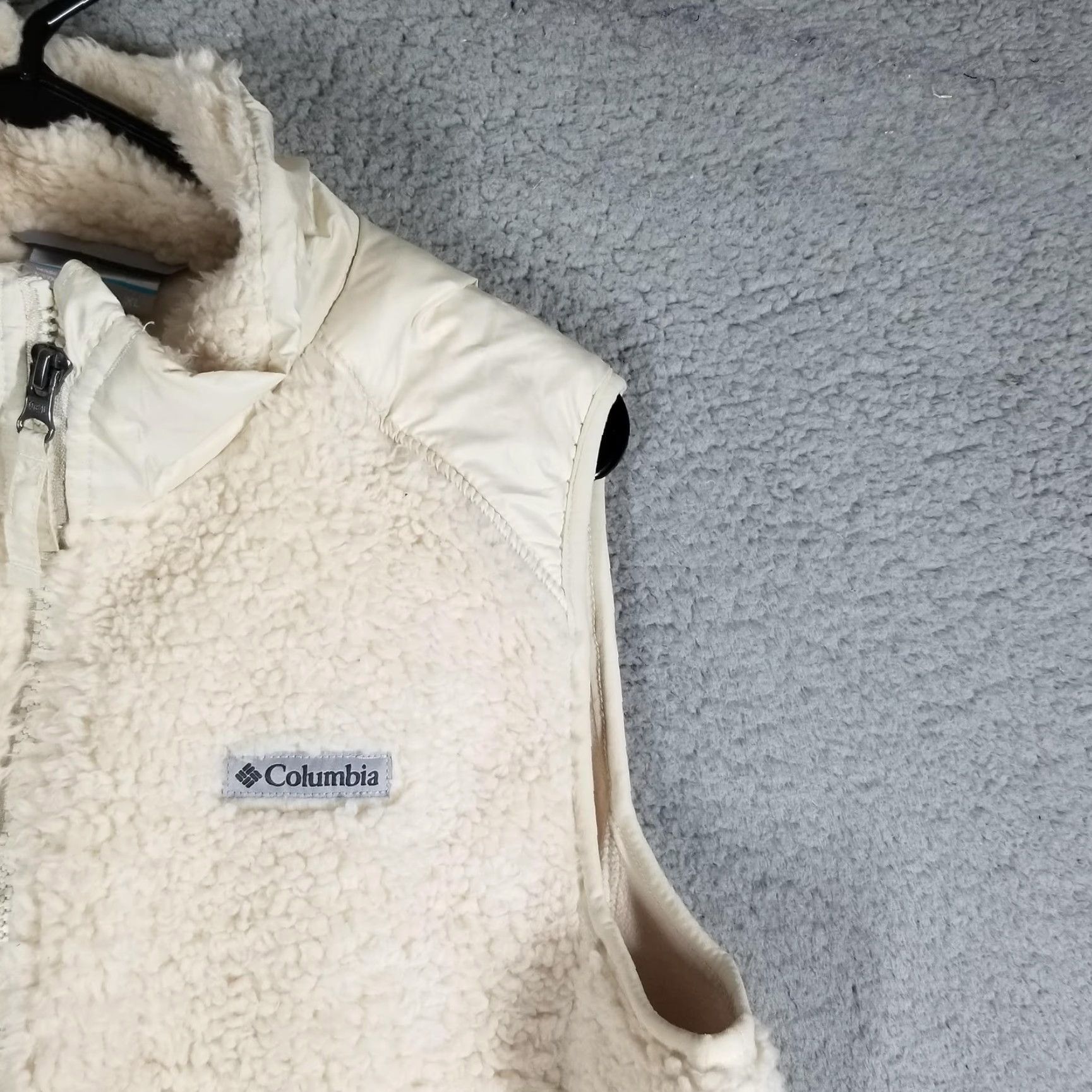 Vintage Columbia Vest Womens XL White Sherpa Full Zip Hiking Outdoor XK0849 Pockets Collared Size XL / US 12-14 / IT 48-50 - 3 Thumbnail