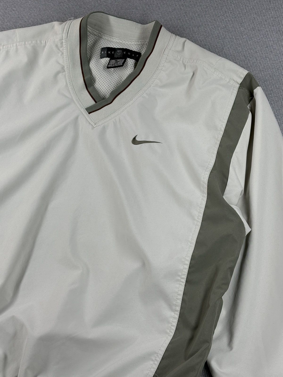Nike Nike golf v-neck nylon long sleeve jersey sweatshirt Size US M / EU 48-50 / 2 - 5 Thumbnail