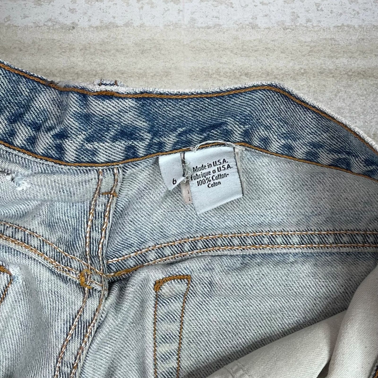 Calvin Klein Vintage 90s Calvin Klein Jeans 26x30 Regular Fit Light Wash Size US 26 / EU 42 - 4 Thumbnail