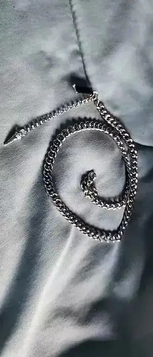 Jewelry Trend Conical Black Crystal Pendant Necklace Size ONE SIZE - 3 Thumbnail