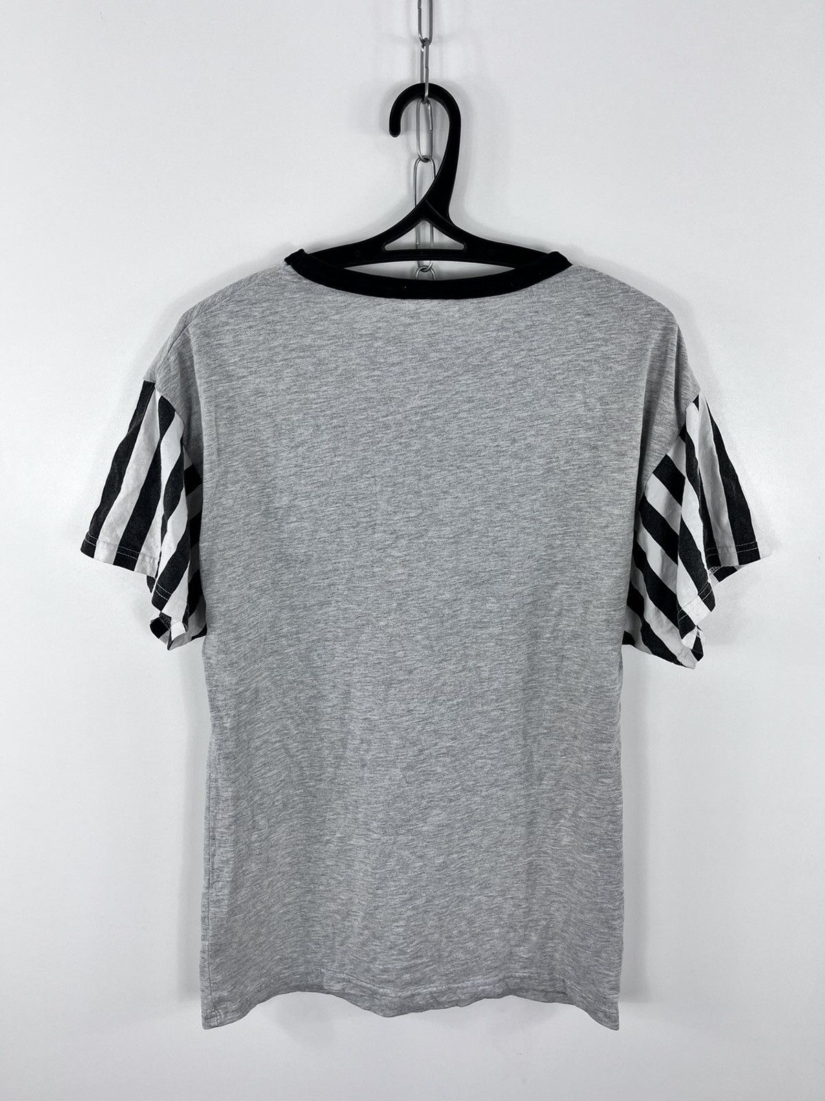 Band Tees The Rolling Stones T-Shirt 2014 Big Logo Stripes Sleeve Sz L Size US L / EU 52-54 / 3 - 2 Thumbnail