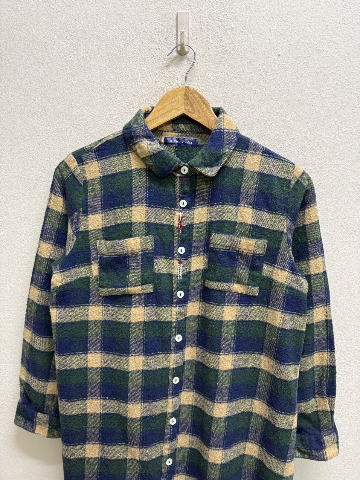 Japanese Brand VINTAGE T’bis STUDIO CHEKERED FLANNEL BUTTON UP LONG SHIRT Size M / US 6-8 / IT 42-44 - 14 Thumbnail