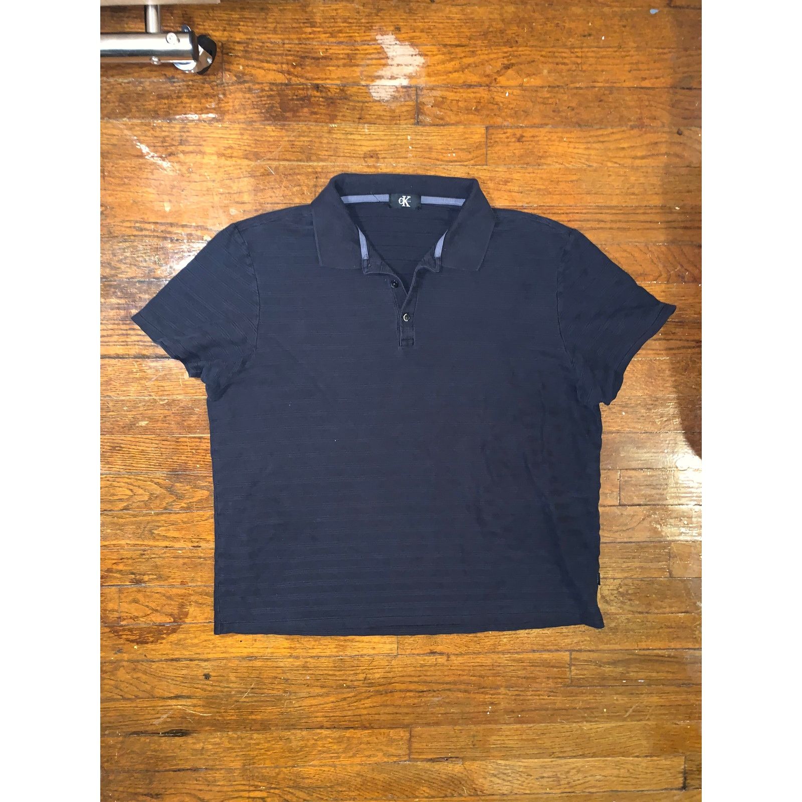 Calvin Klein Calvin Klein Slim Fit Polo Shirt Black Embossed Fabric Mens Size US L / EU 52-54 / 3 - 1 Thumbnail