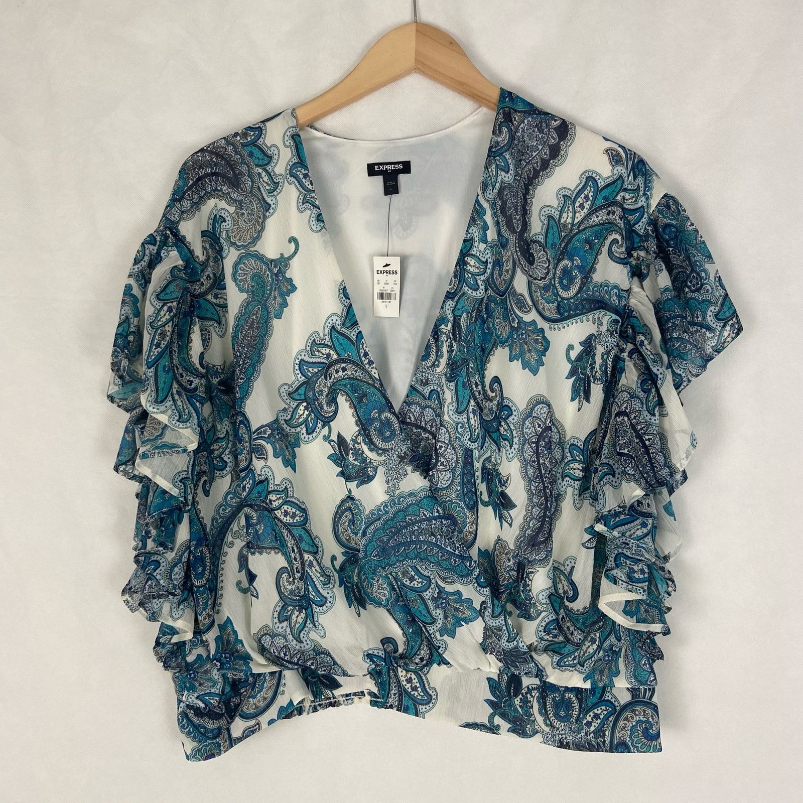 Express NWT Express V Neck Crop Top Size Large Size L / US 10 / IT 46 - 1 Thumbnail