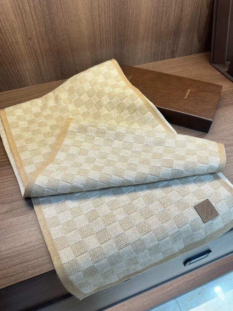 Louis Vuitton louis vuitton damier soft warm scarf-2507 Size ONE SIZE - 3 Thumbnail
