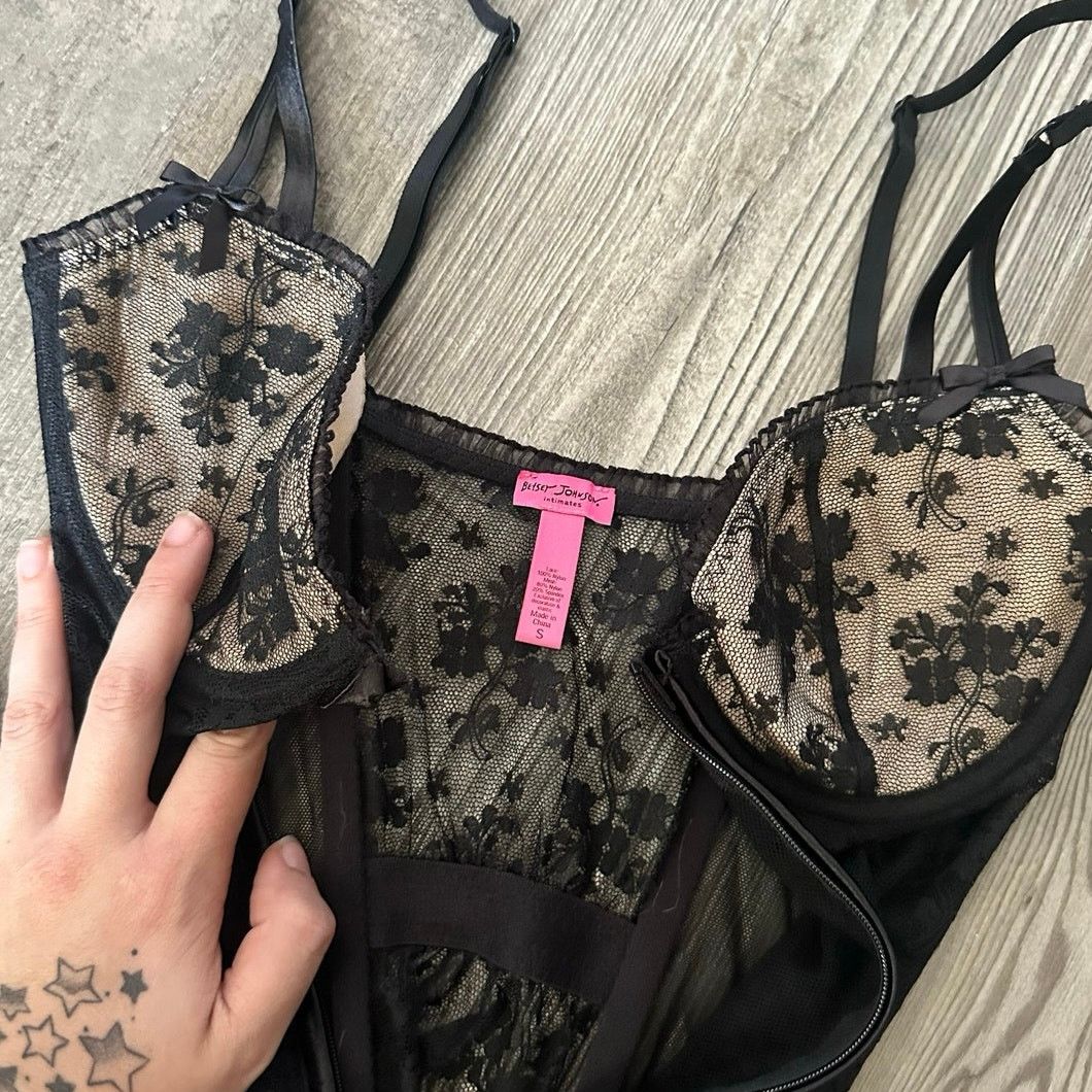 Betsey Johnson betsey johnson nude black lace bralette corset tank top Size S / US 4 / IT 40 - 4 Thumbnail