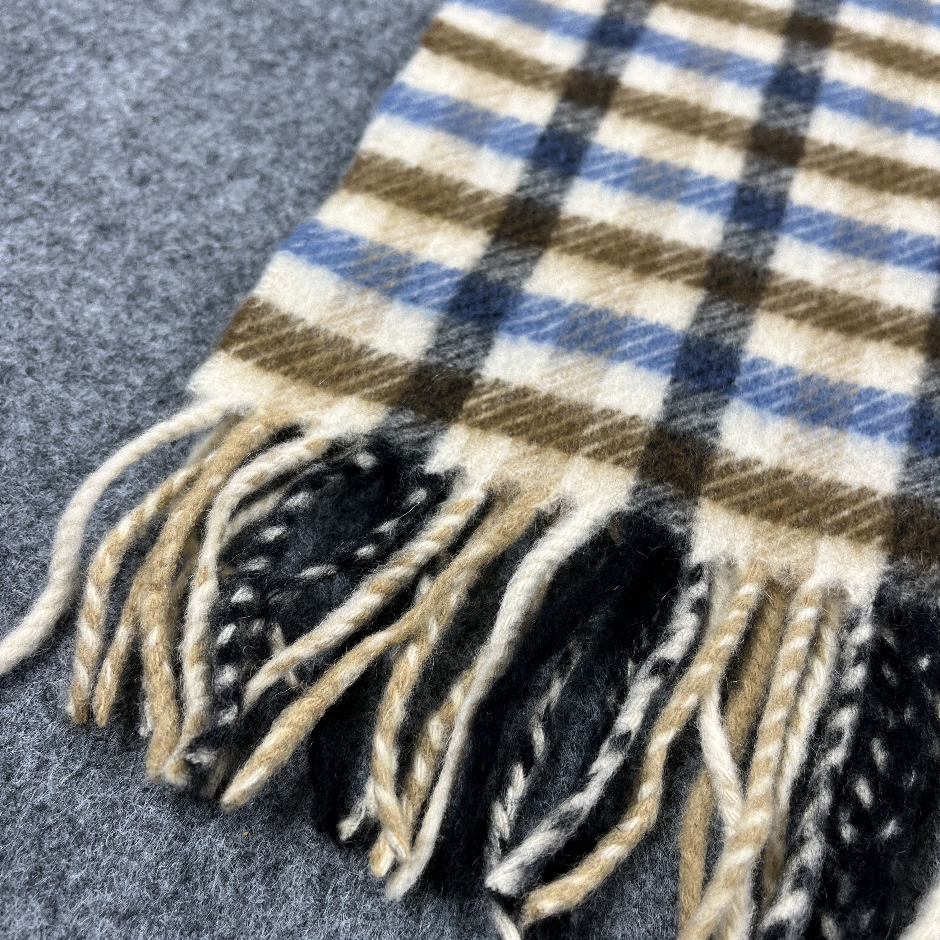 Aquascutum Aquasqutum Scarf / Muffler / Neckwear T1120 Size ONE SIZE - 10 Thumbnail