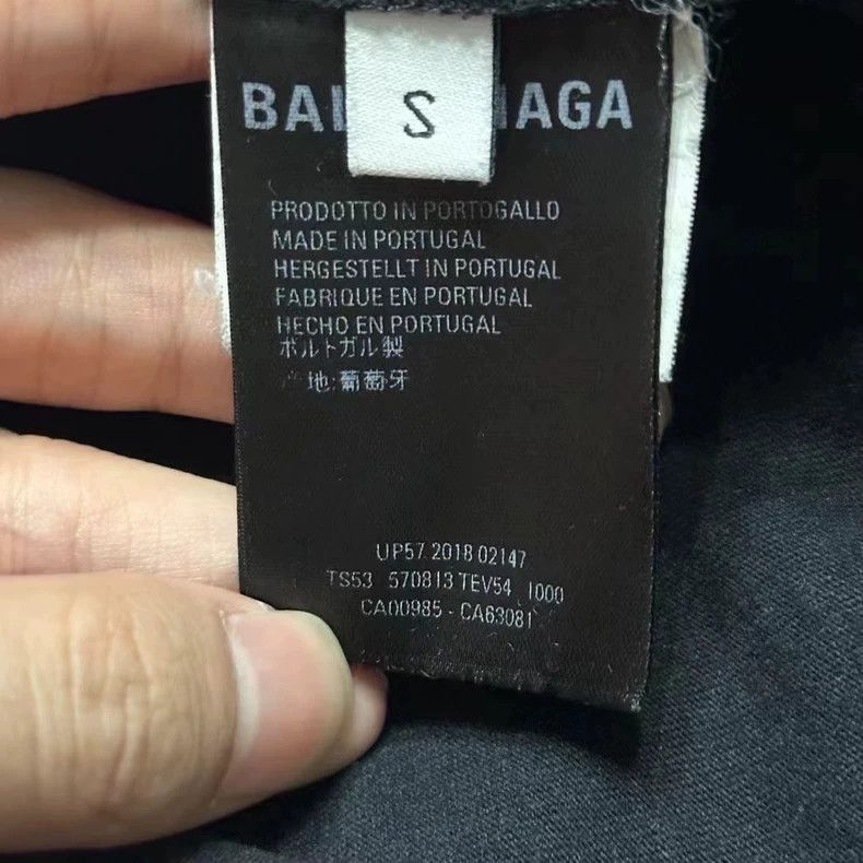 Balenciaga Balenciaga Short Sleeve TShirt Size S-2505 Size US S / EU 44-46 / 1 - 2 Thumbnail