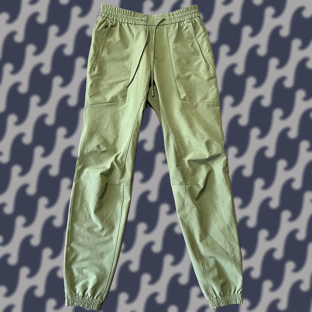 Lululemon Lululemon License To Train Jogger Mens XS Green Performance Pants C5 Size US 27 - 1 Thumbnail