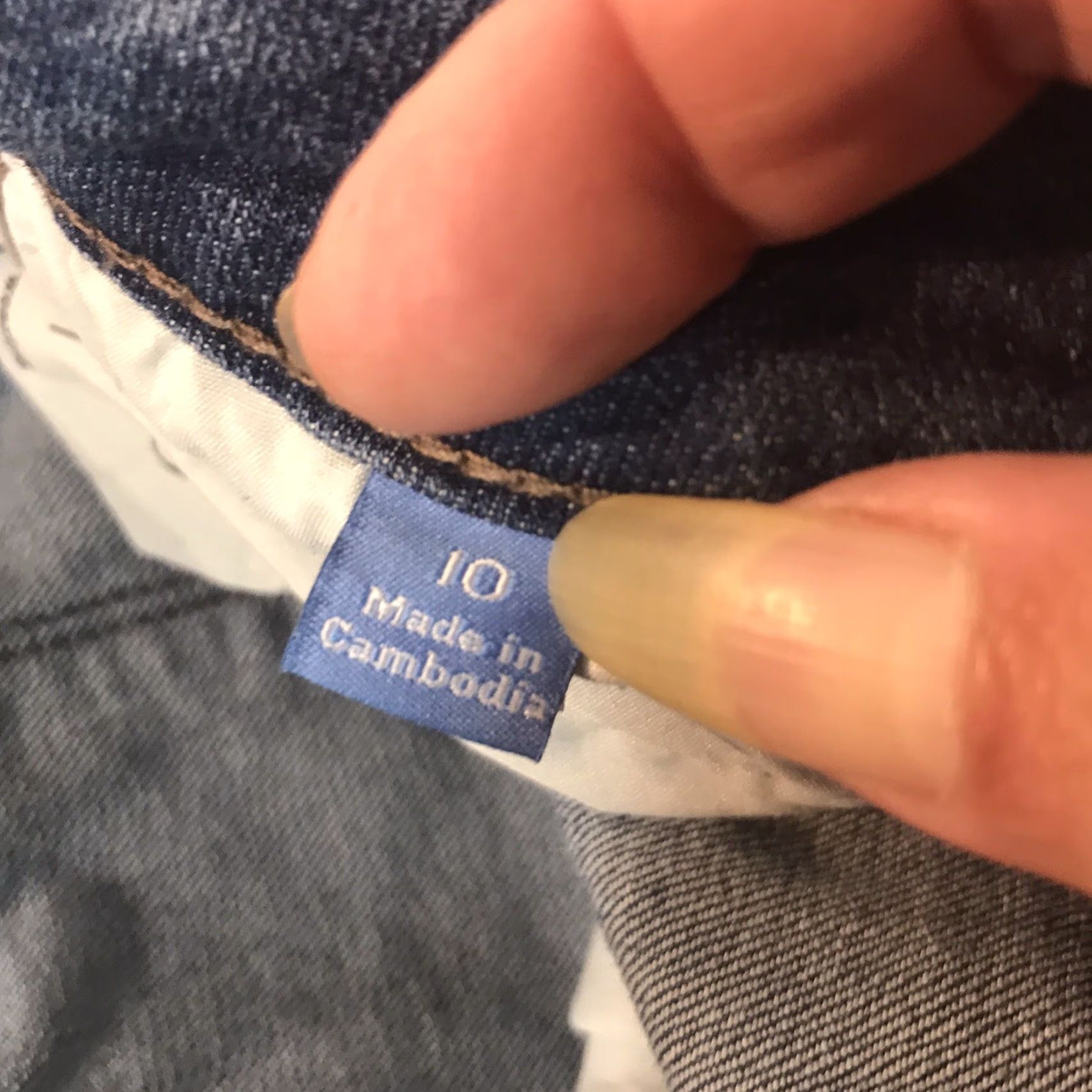 Vintage SIMPLY VERA VERA WANG Denim Roll Cuff Shorts Womens Size 10 Blue Casual Modern Size 32" / US 10 / IT 46 - 5 Thumbnail