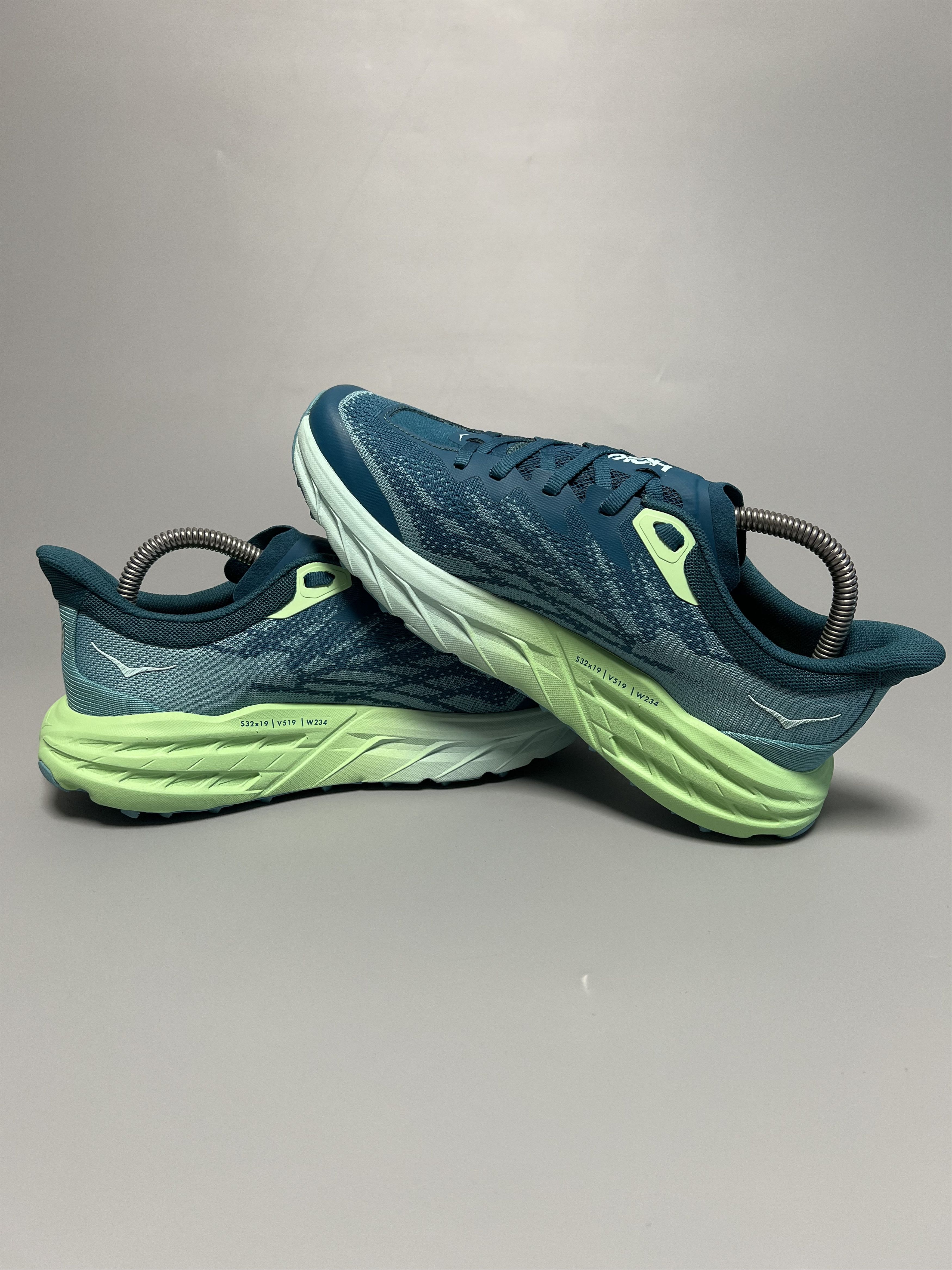 7B Hoka One One Speedgoat 5 Trail Running Shoes 1123158-DLOM