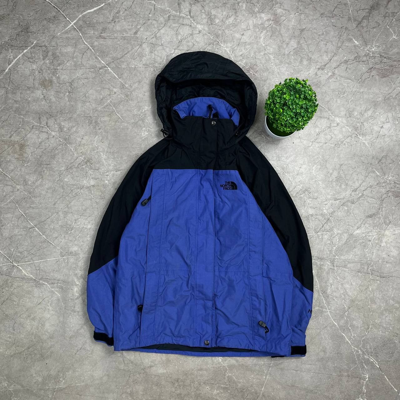 The North Face Vintage Womens The North Face HyVent Jacket Size S Size S / US 4 / IT 40 - 1 Thumbnail