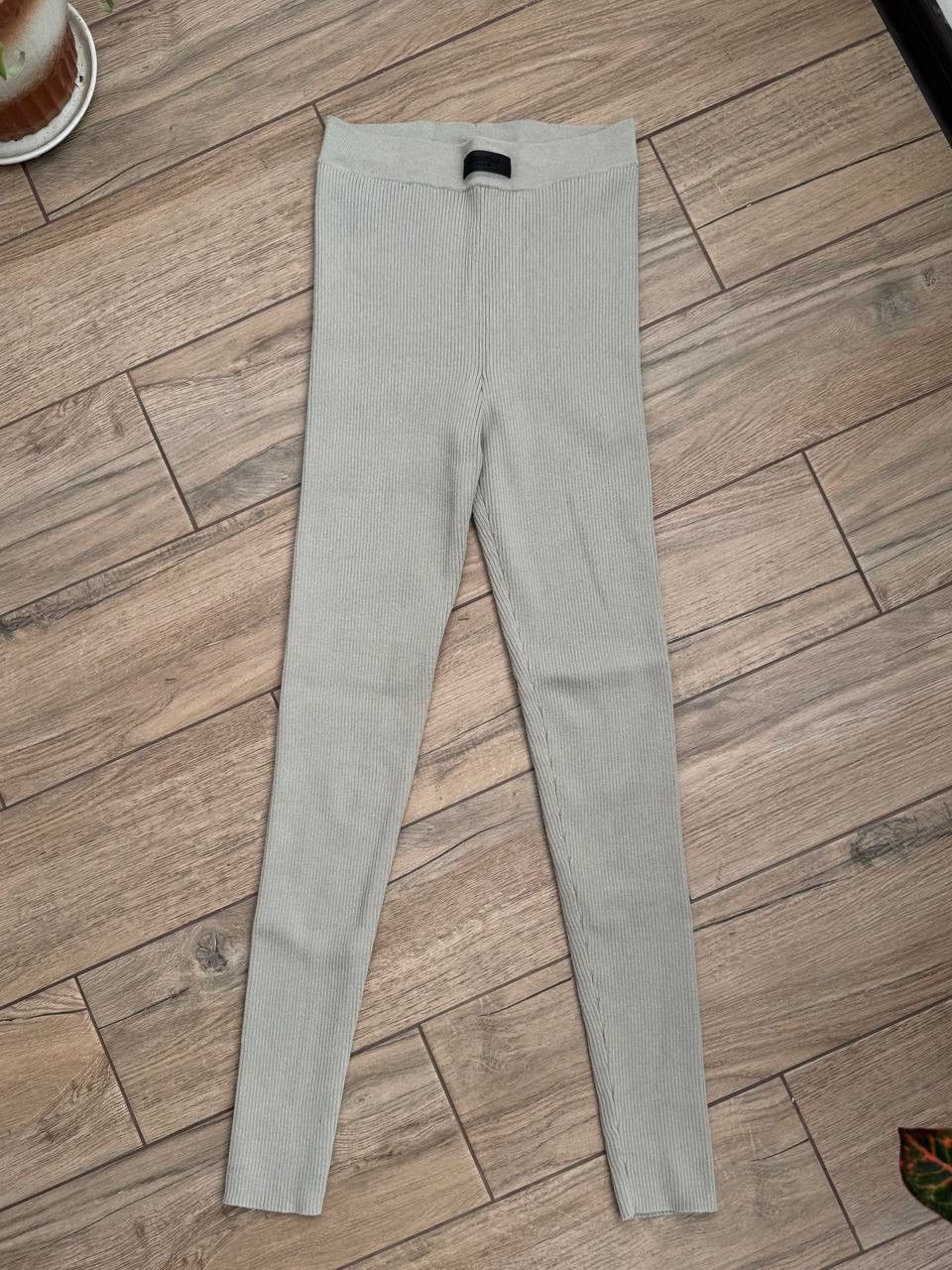 Fear of God Essentials Fear of God Beige Rib Leggings Rib knit FW25 Size 34" / US 12 / IT 48 - 6 Thumbnail