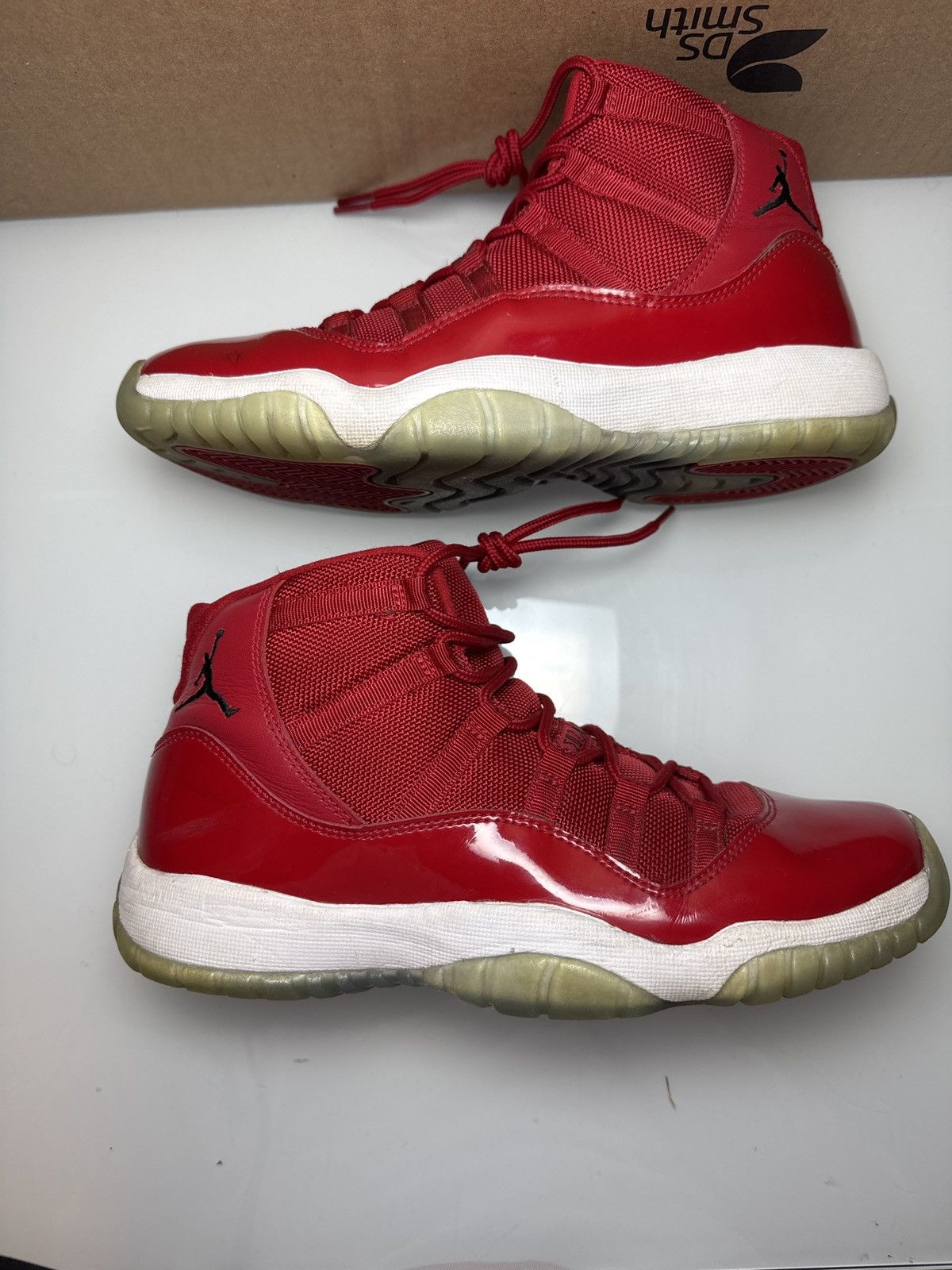 Jordan Brand × Nike Jordan 11 win like 96 Size US 7 / EU 40 - 1 Thumbnail