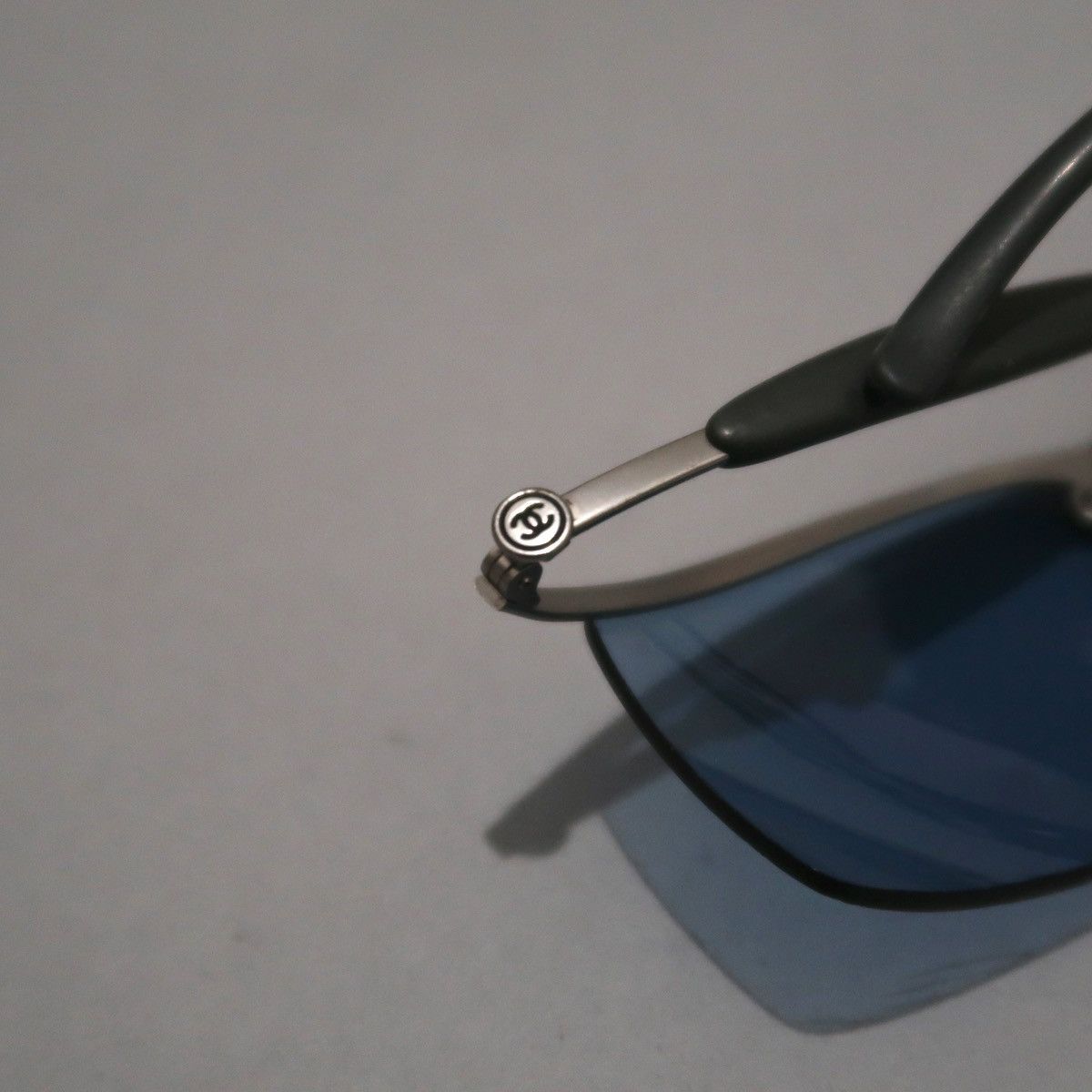 Chanel Vintage Chanel sunglasses Size ONE SIZE - 3 Thumbnail
