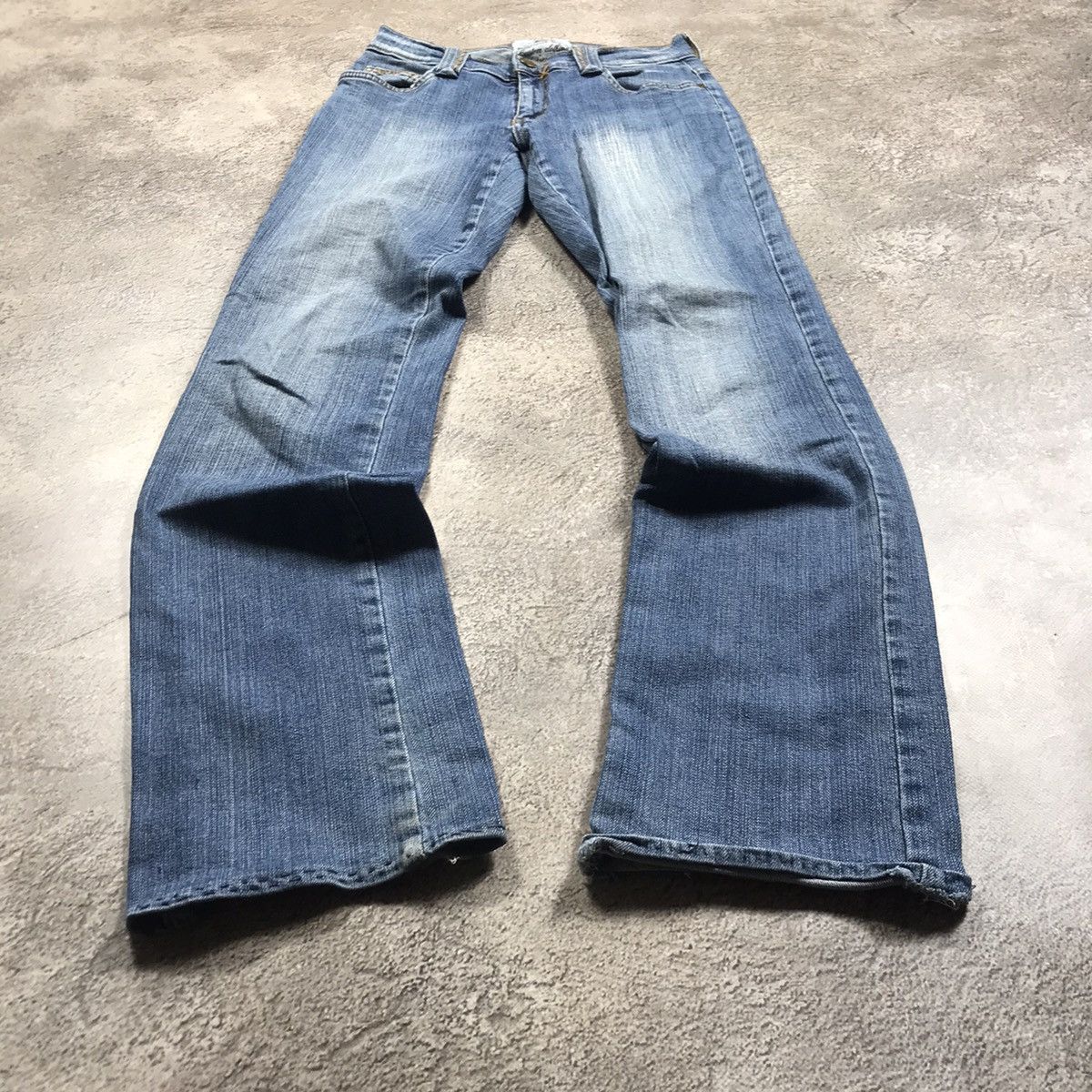 Vintage Vintage Y2K Distressed Flared Jeans Grunge Baggy 90s Logo 26 Size 26" / US 2 / IT 38 - 1 Thumbnail