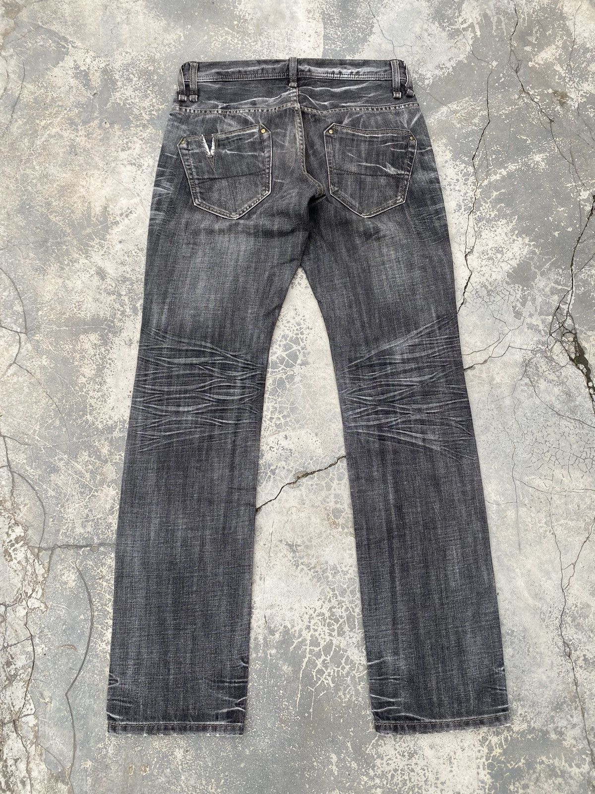 If Six Was Nine 🔥RATTLE TRAP🔥 distressed dark jeans Size US 32 / EU 48 - 11 Thumbnail