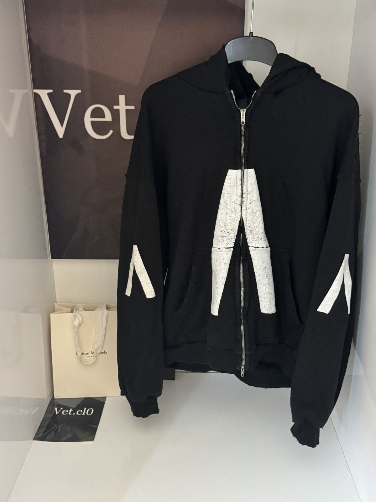 Balenciaga ✅Balenciaga Archive music distressed black zip hoodie Size US XS / EU 42 / 0 - 1 Thumbnail