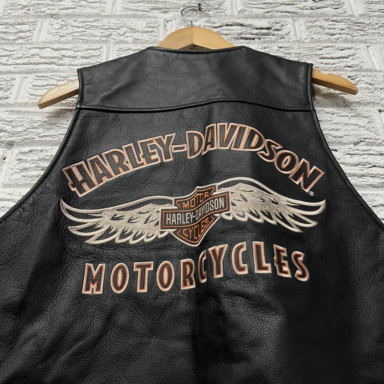 Harley Davidson Vintage Harley Davidson Genuine Leather Embroidered Vest L Size US L / EU 52-54 / 3 - 1 Thumbnail