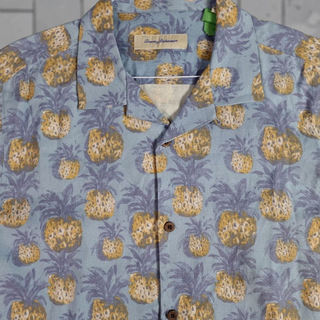 Tommy Bahama Tommy Bahama Shirt Men Short Sleeve Silk Blue Pineapple Print Collared Button-Up L Blue Pineapple Print Silk Shirt Mens Size US L / EU 52-54 / 3 - 1 Thumbnail