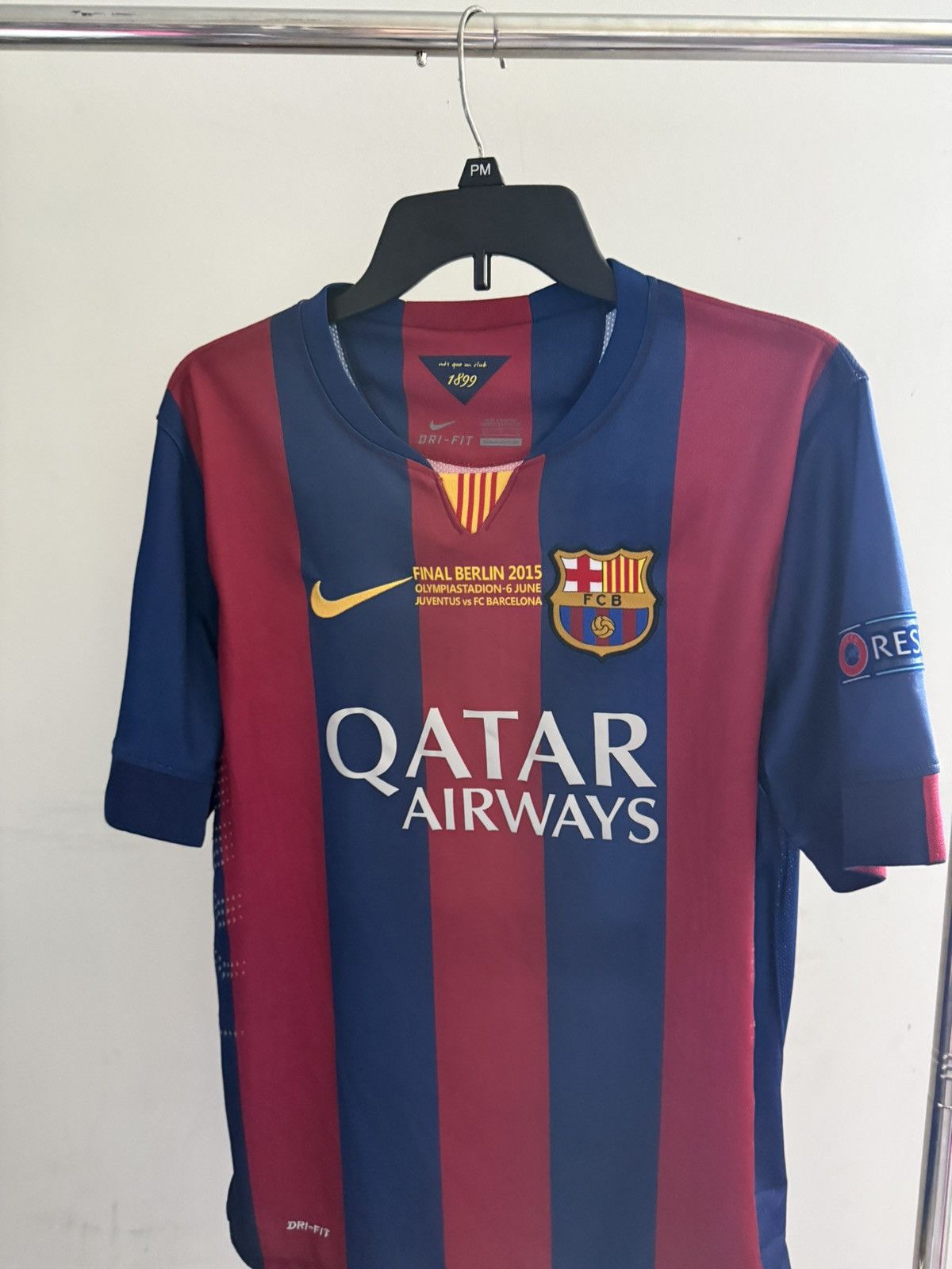 Nike Neymar Jr Barcelona FC Jersey Size US L / EU 52-54 / 3 - 1 Thumbnail