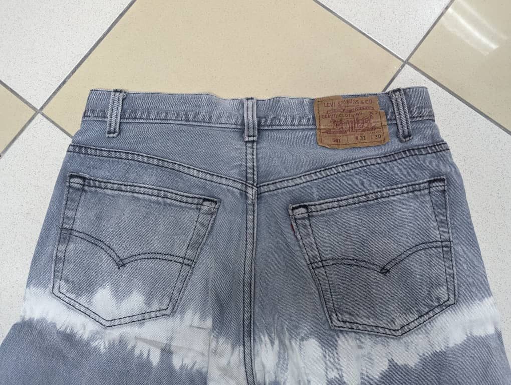 Jean × Levi's Vintage Levi's 501 Grey Distressed Size US 30 / EU 46 - 3 Thumbnail