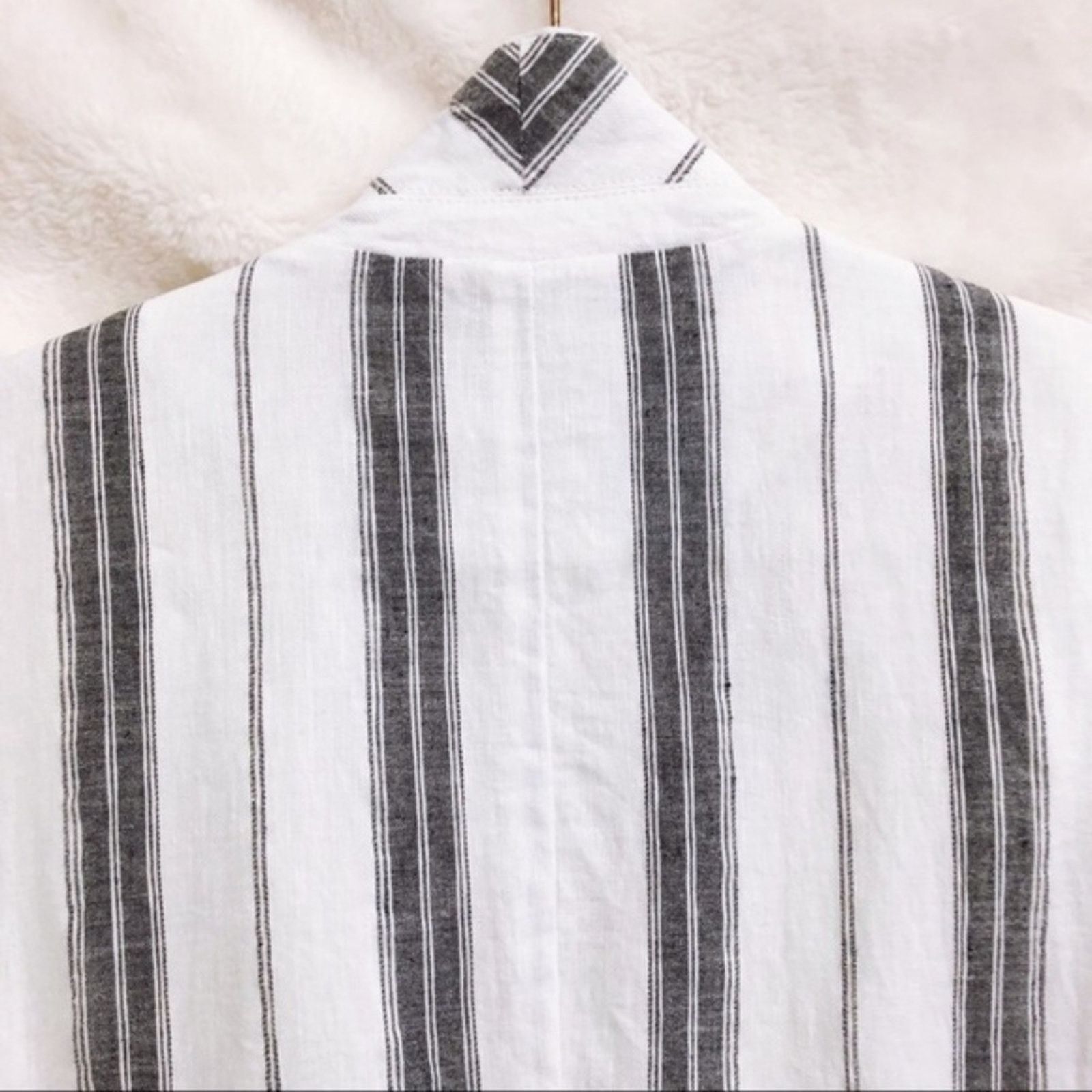 Loft LOFT Grey & White Striped Button Blazer Size S / US 4 / IT 40 - 6 Thumbnail