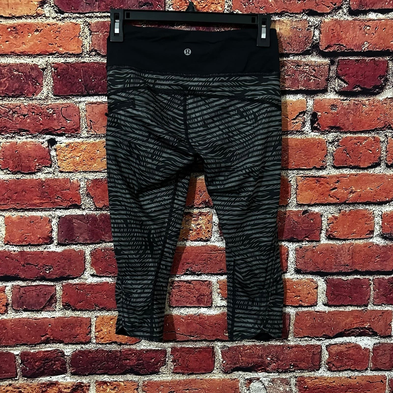 Lululemon lululemon leggings size 4 Size 27" / US 4 / IT 40 - 4 Thumbnail
