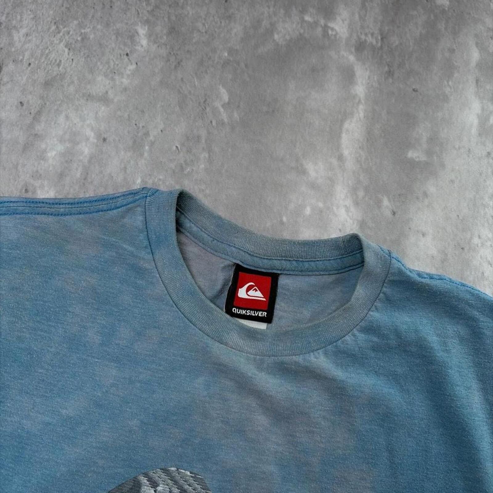 Quiksilver Y2K Light Blue Quiksilver Surf Faded Distressed T-Shirt Size US M / EU 48-50 / 2 - 6 Thumbnail