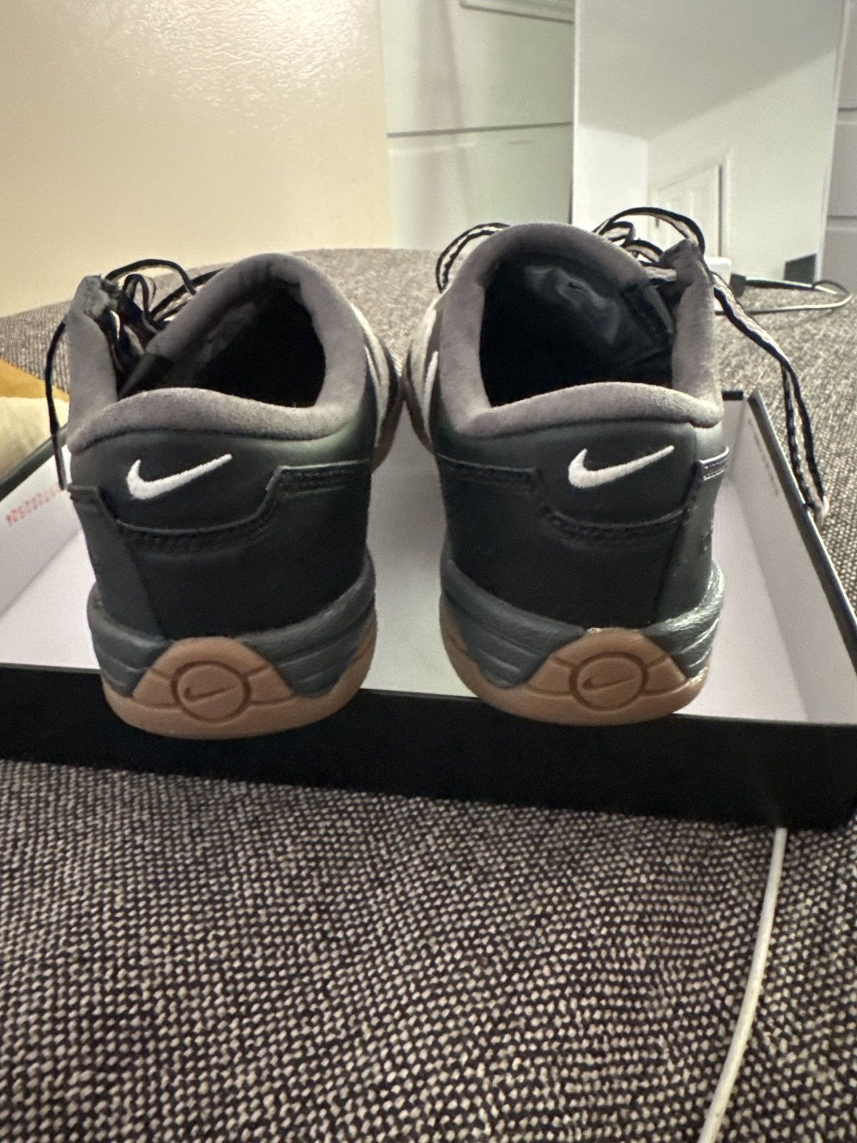 Nike Total 90 black coconut milk Size US 6 / IT 36 - 4 Thumbnail