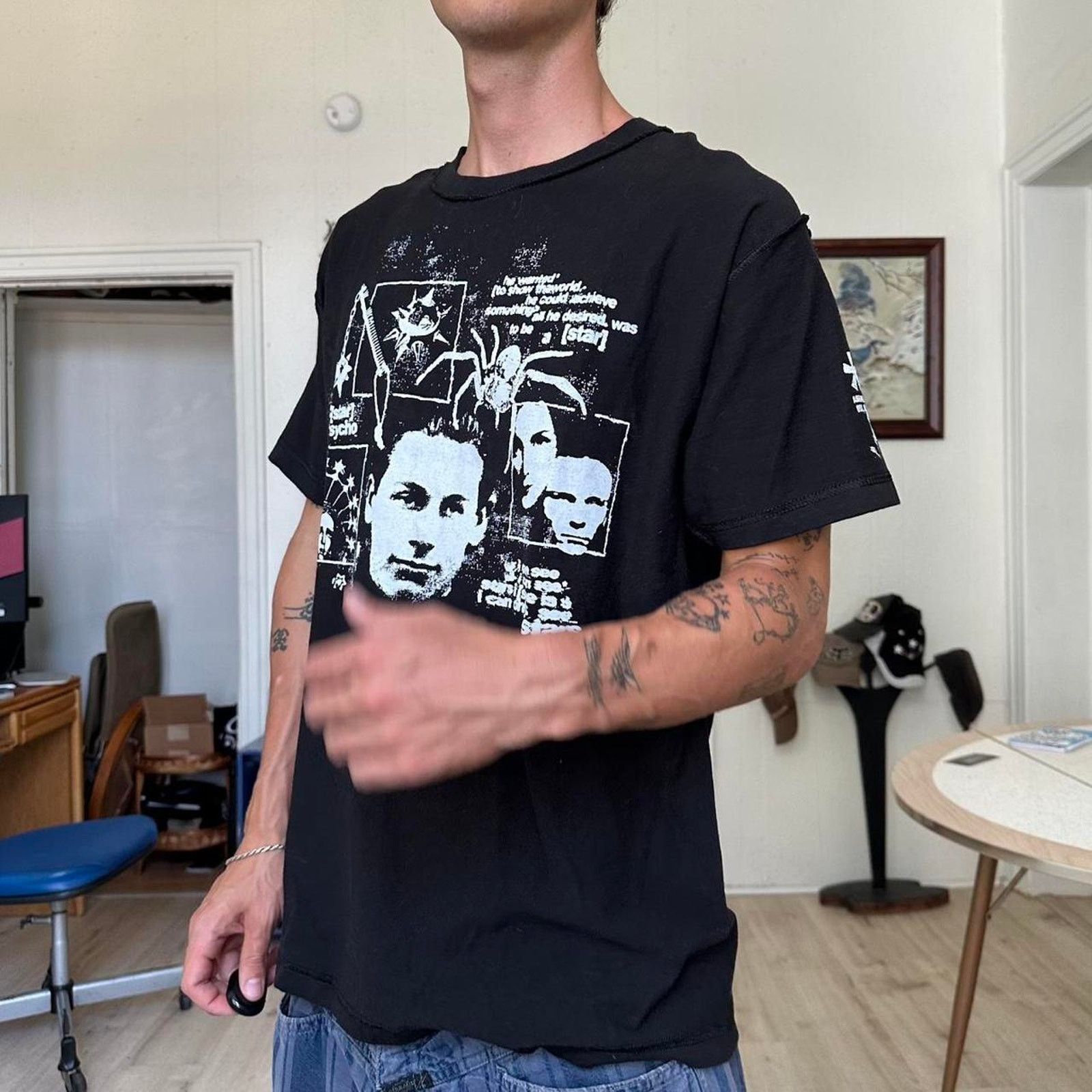 Other Rare Streetwear Omnee World Inside Out Graphic Tee Shirt Size US L / EU 52-54 / 3 - 6 Thumbnail