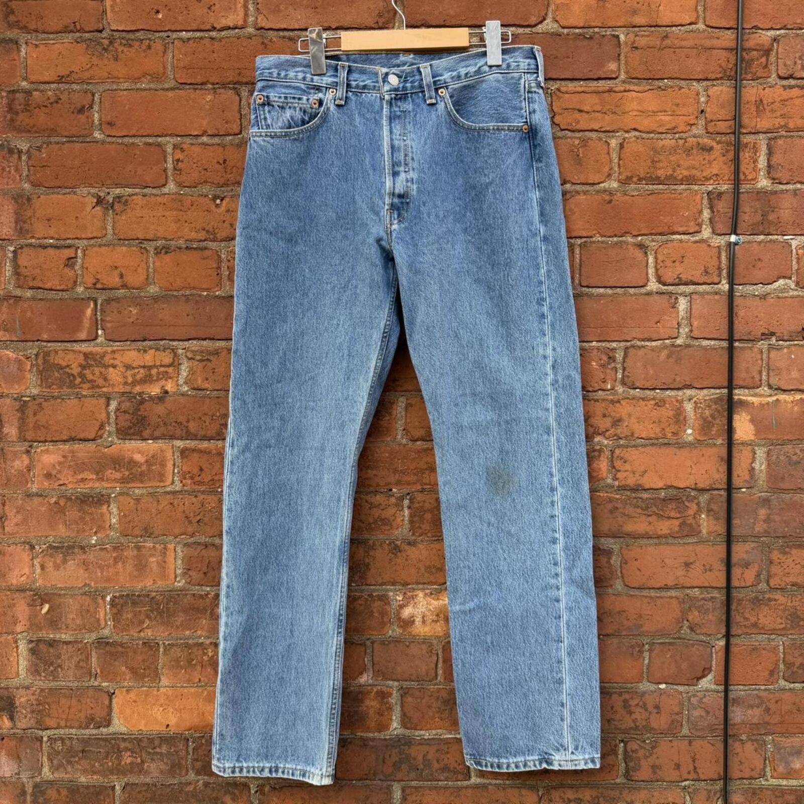 Levi's vintage Levi’s 501 jeans made in Canada 32x32 2002 Size US 32 / EU 48 - 1 Thumbnail