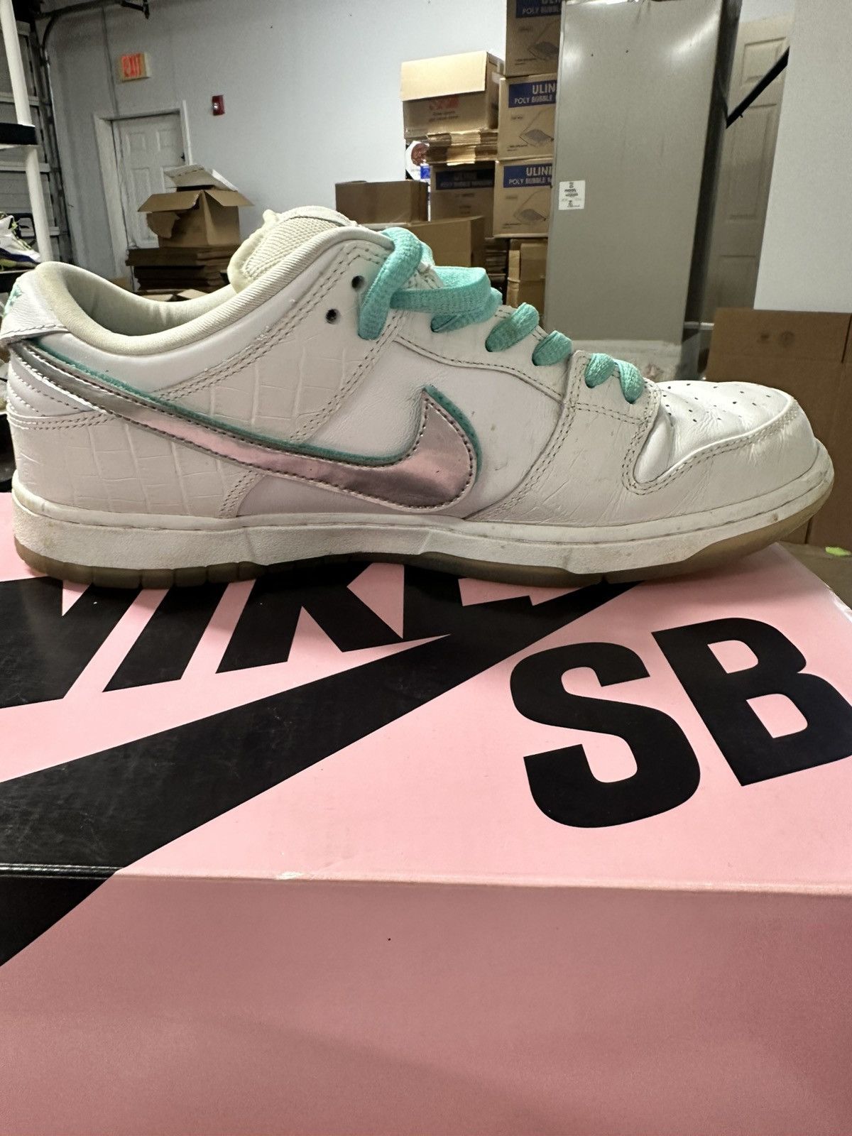 Nike Nike sb dunk low white diamond Size US 10.5 / EU 43-44 - 5 Thumbnail