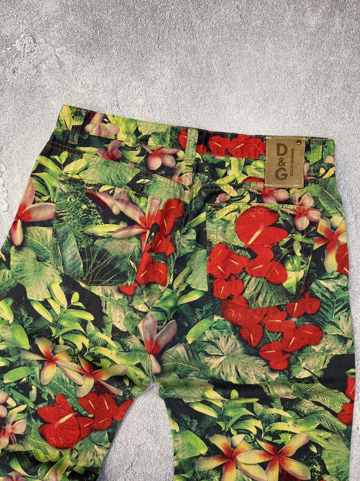 Dolce & Gabbana Dolce and Gabbana - SS ‘03- Full Print Floral Pants Size US 33 - 10 Thumbnail
