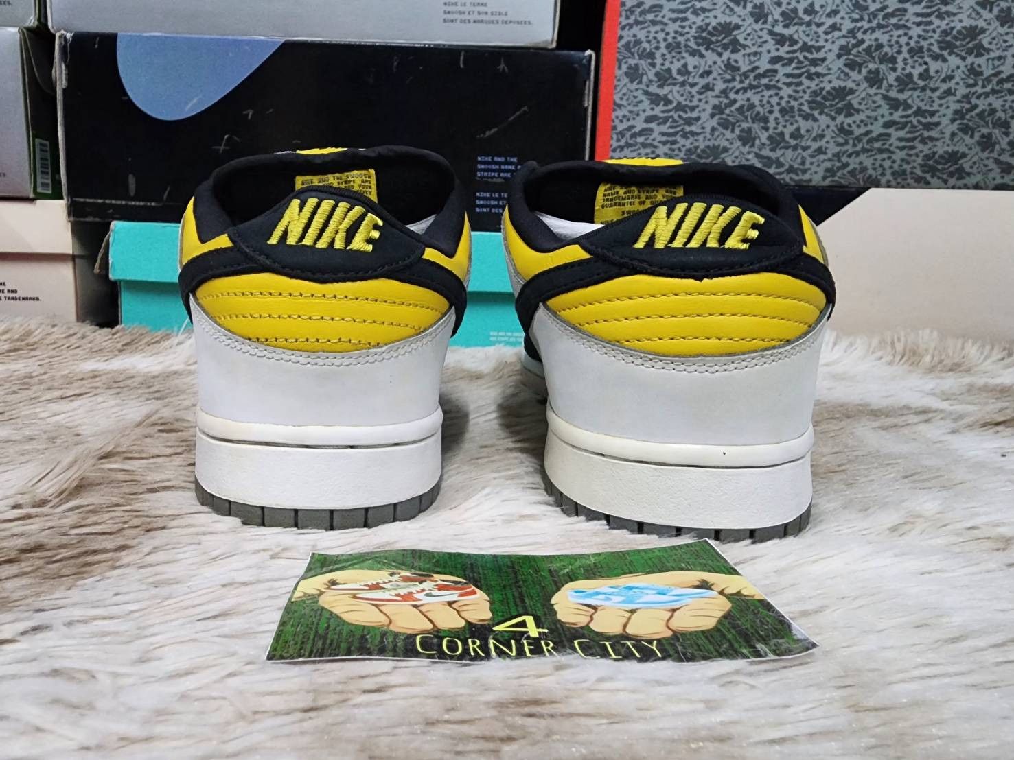 Nike Nike Sb Dunk Low Bic Size US 10.5 / EU 43-44 - 4 Thumbnail