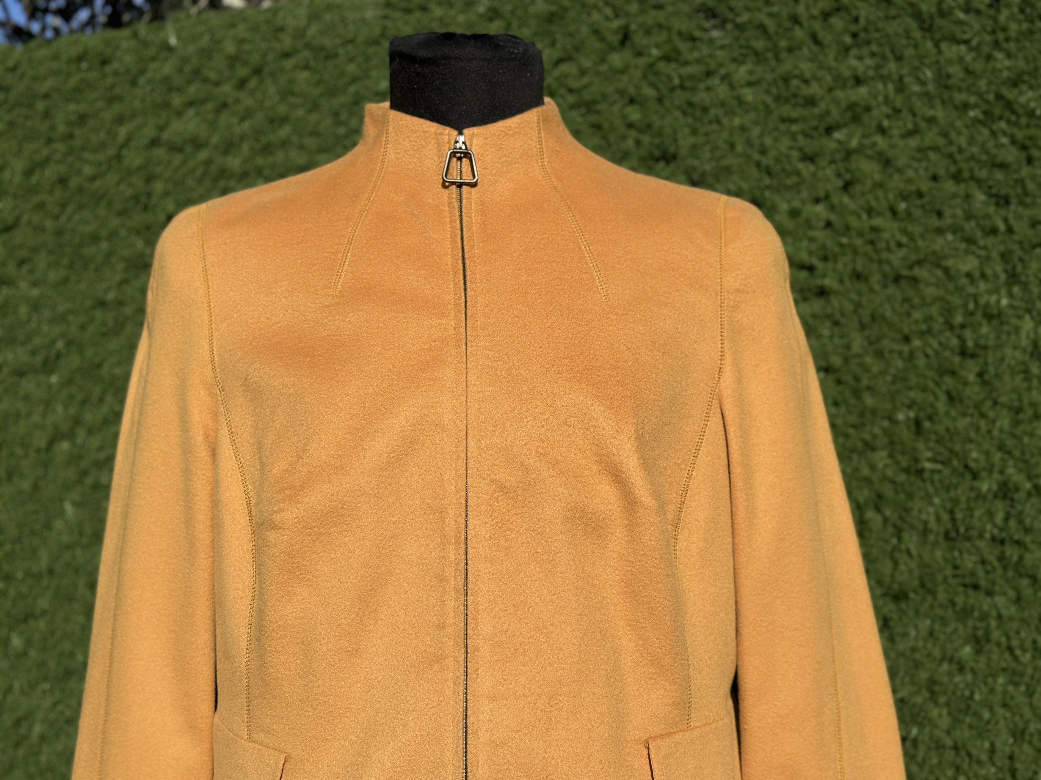 Akris Akris Double Face Cashmere Jacket Shoulder US 14 D44 Size M / US 6-8 / IT 42-44 - 2 Thumbnail
