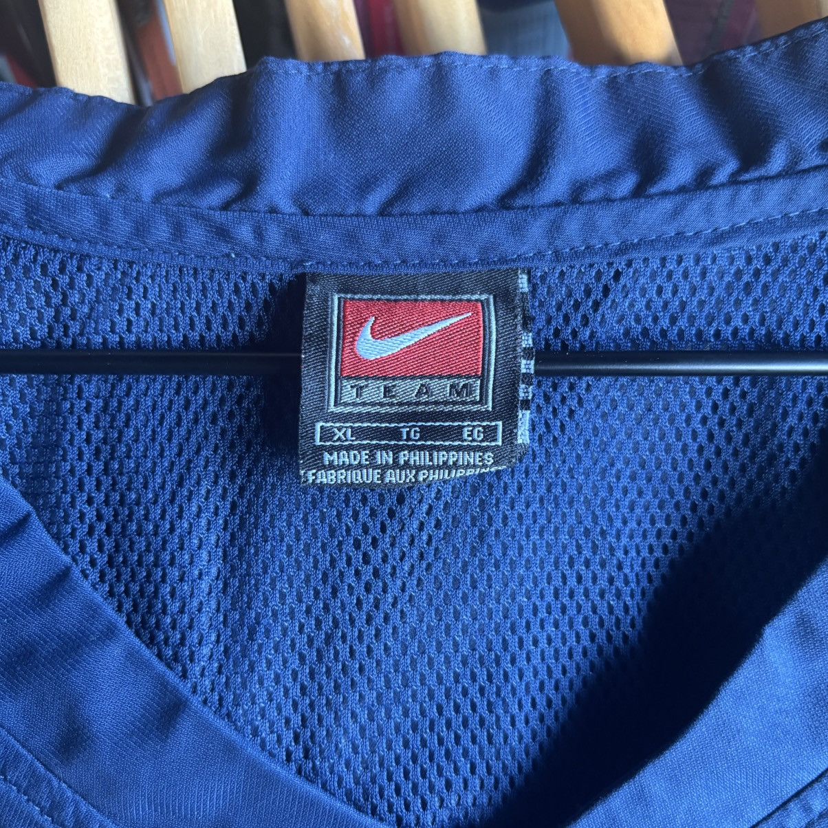 Nike Vintage Nike Windbreaker Mens XL Blue Navy 2000’s Neck Gym Size US XL / EU 56 / 4 - 6 Thumbnail