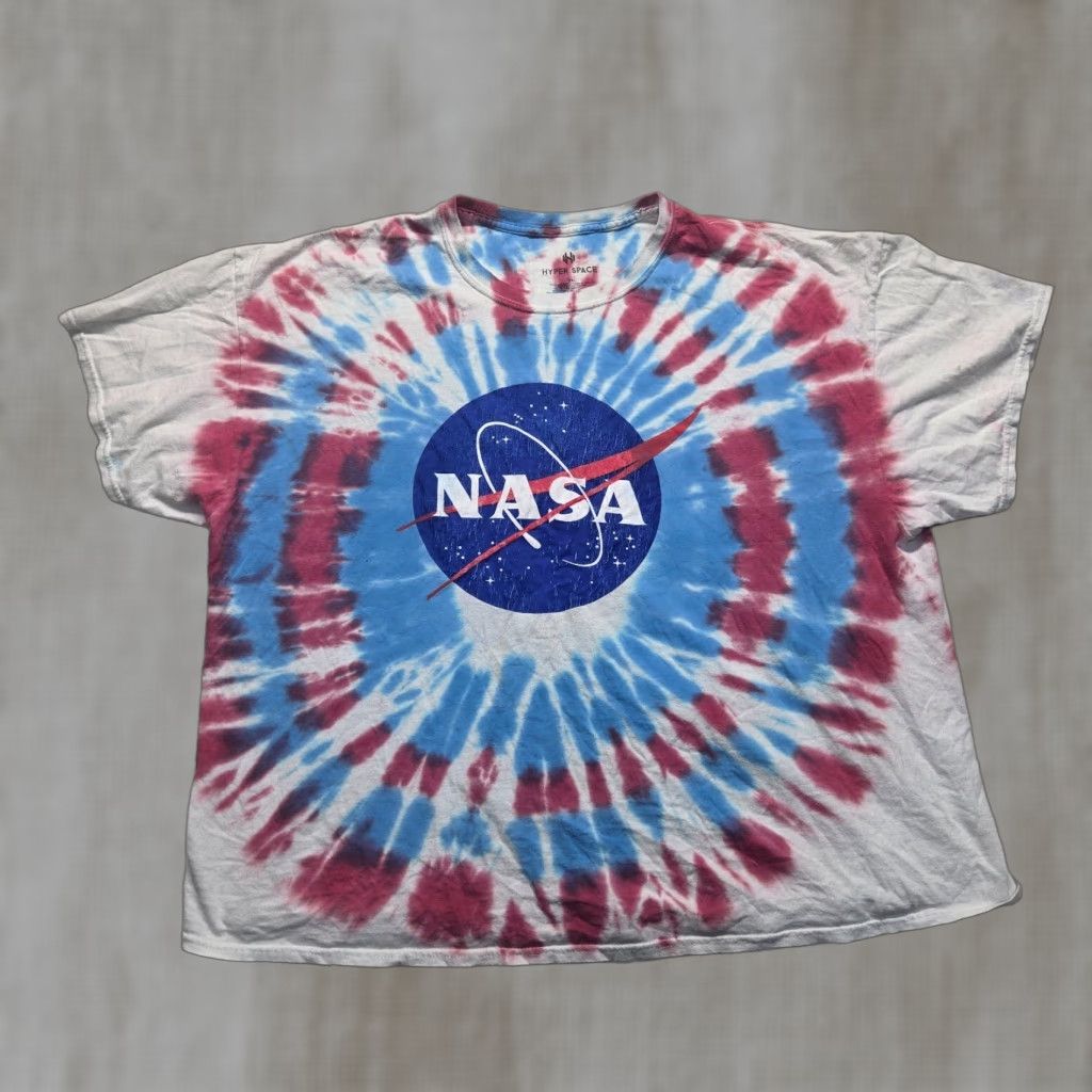 Vintage NASA Space Astronaut Tie Dye T-Shirt Short Sleeve Adult Men's 3XL XXXL Size US XXL / EU 58 / 5 - 1 Thumbnail