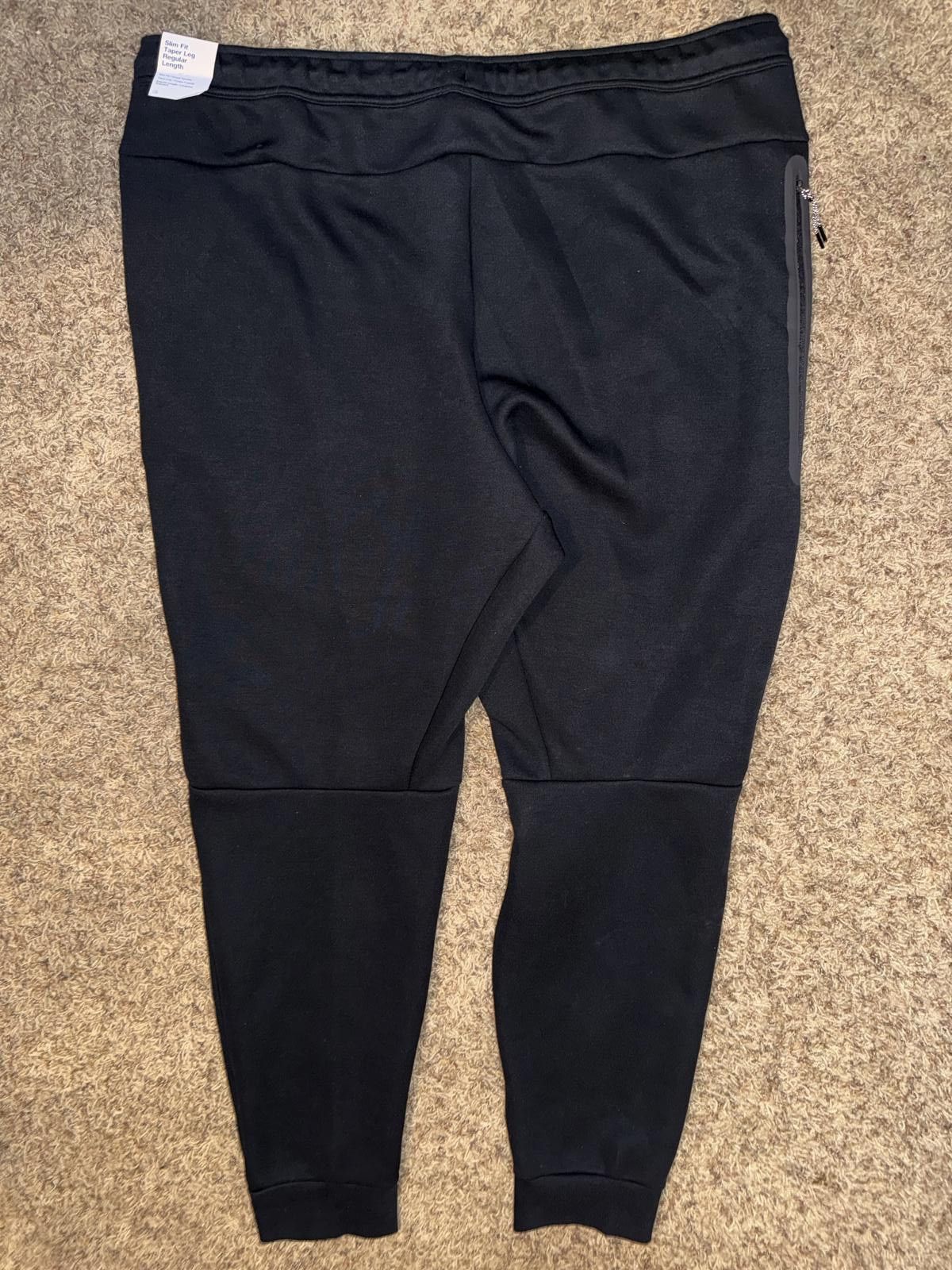 Nike Nike Men’s Sportswear Black Tech Fleece Sweatpants Sample Size US 44 / EU 60 - 7 Thumbnail