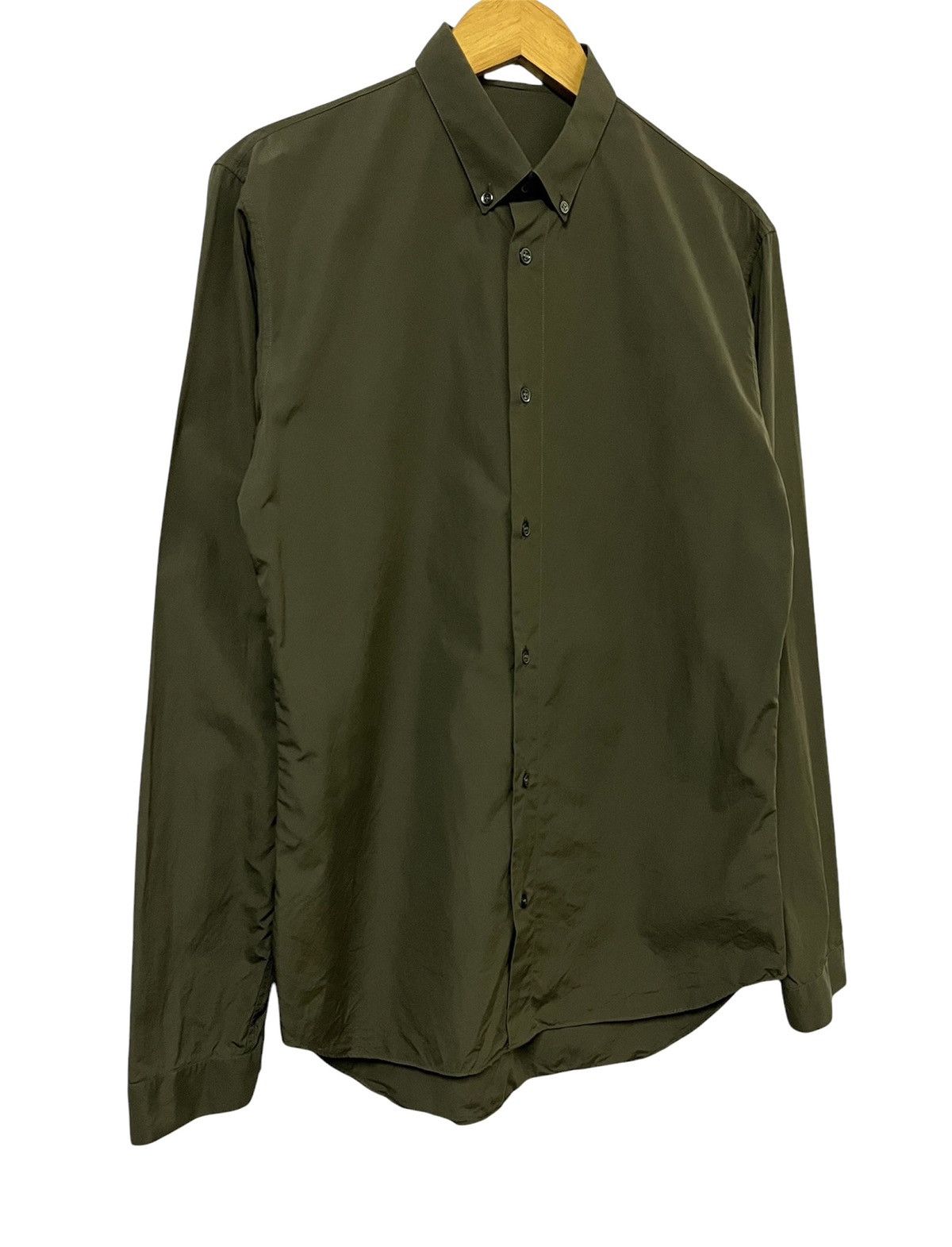 Dior DIOR HOMME HEDI SLIMANE PLAIN GREEN DRESS SHIRT Size US M / EU 48-50 / 2 - 2 Thumbnail