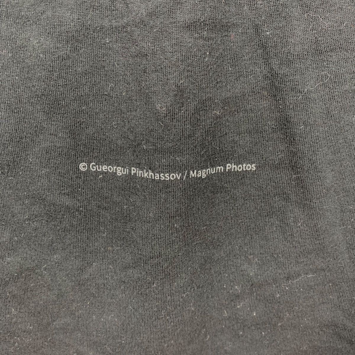 Uniqlo Vintage GUEORGUI PINKHASSOV FOTOFOLIO Prague 1994 Size US XL / EU 56 / 4 - 3 Thumbnail